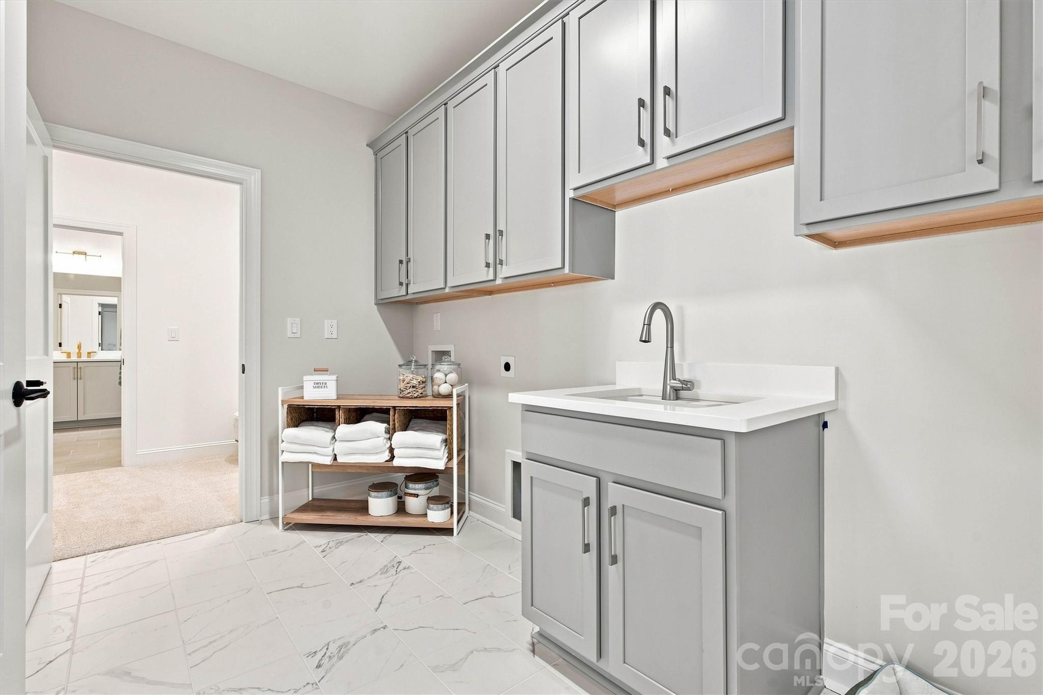 3015 Five Creek Road — Charlotte