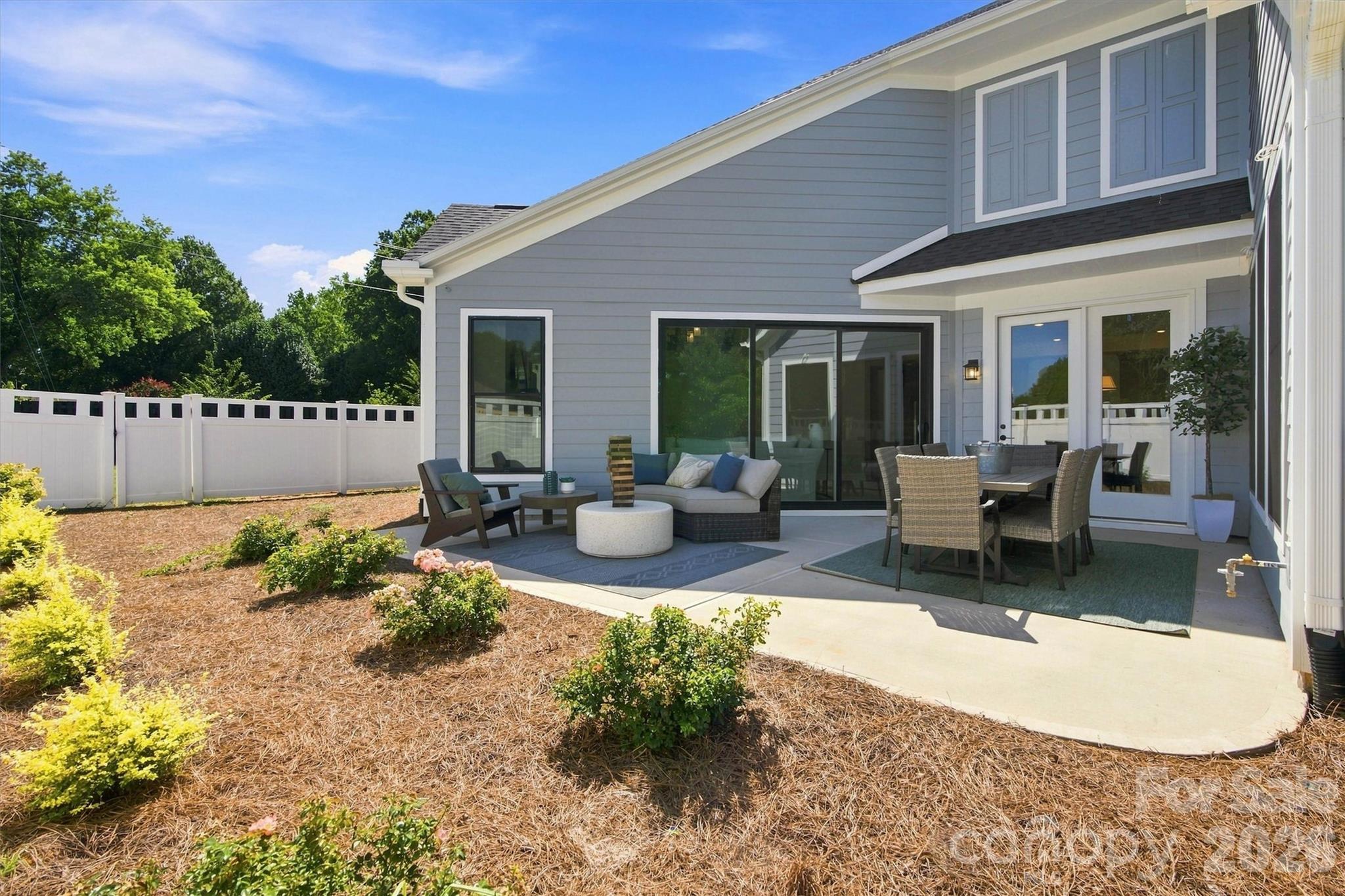 3015 Five Creek Road — Charlotte