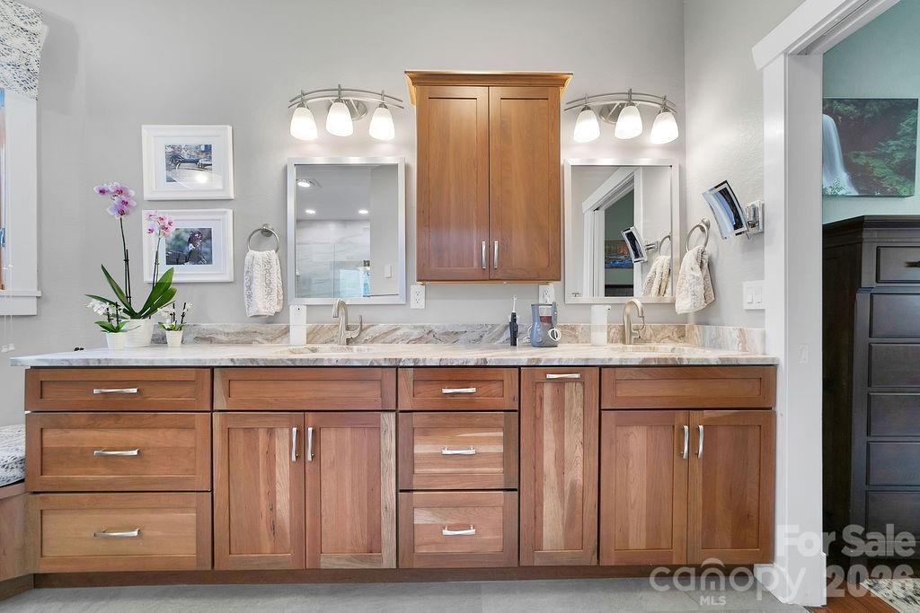 141 Bruce Circle — Pisgah Forest