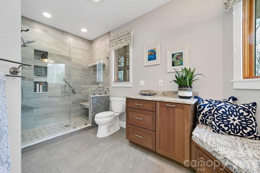141 Bruce Circle — Pisgah Forest