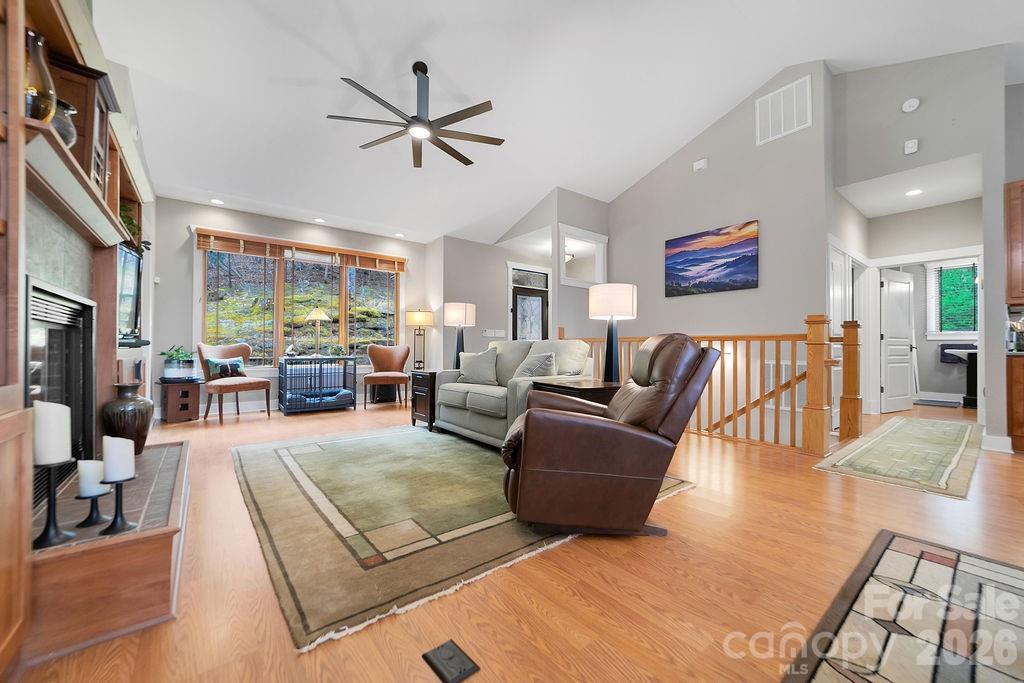 141 Bruce Circle — Pisgah Forest