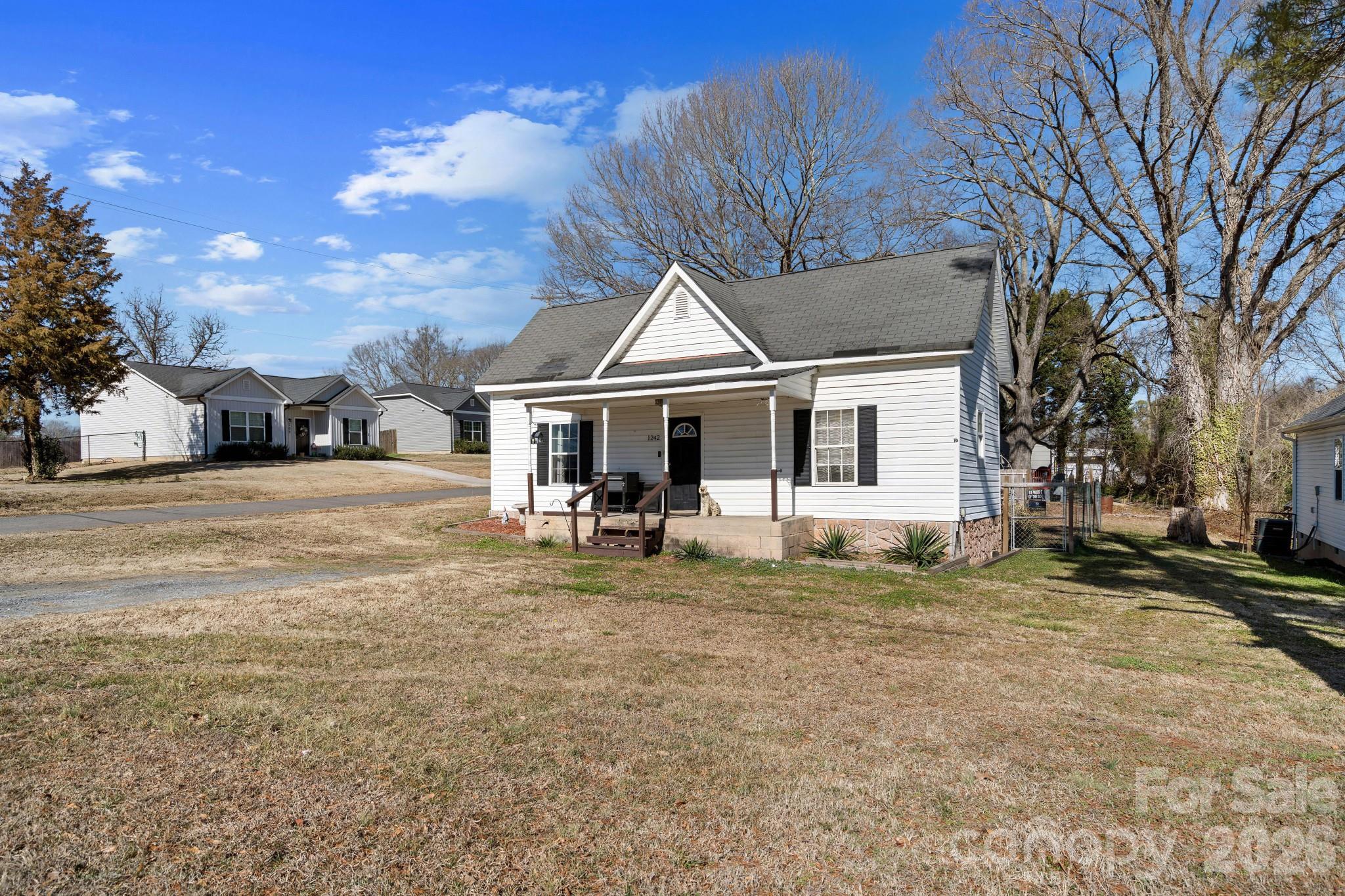 1242 W Airline Avenue — Gastonia