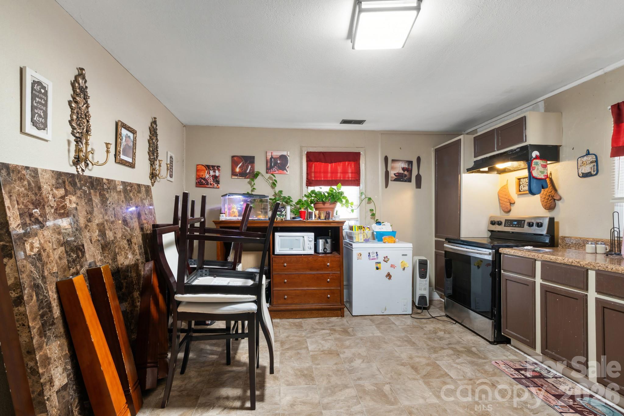 1242 W Airline Avenue — Gastonia