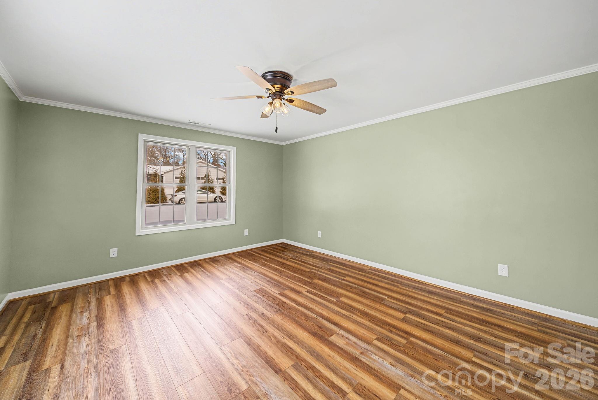 243 Shore Lane — Lexington