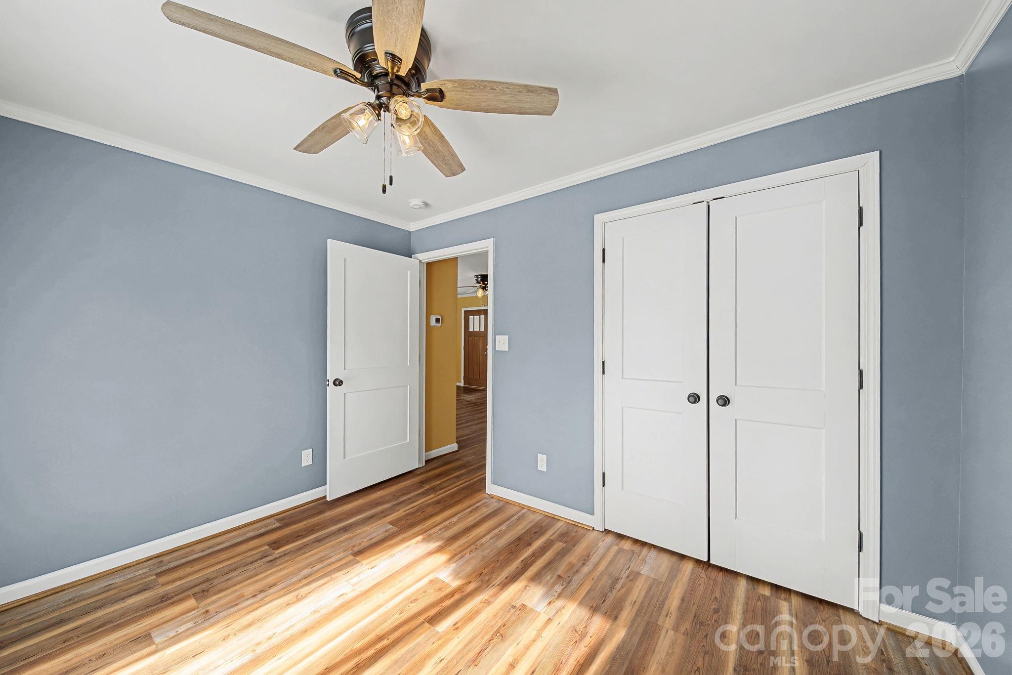 243 Shore Lane — Lexington