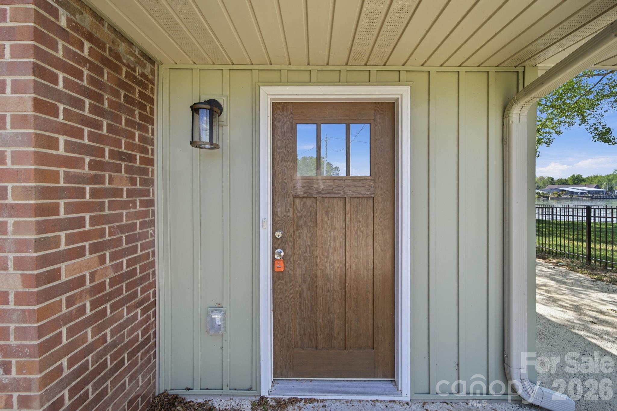243 Shore Lane — Lexington