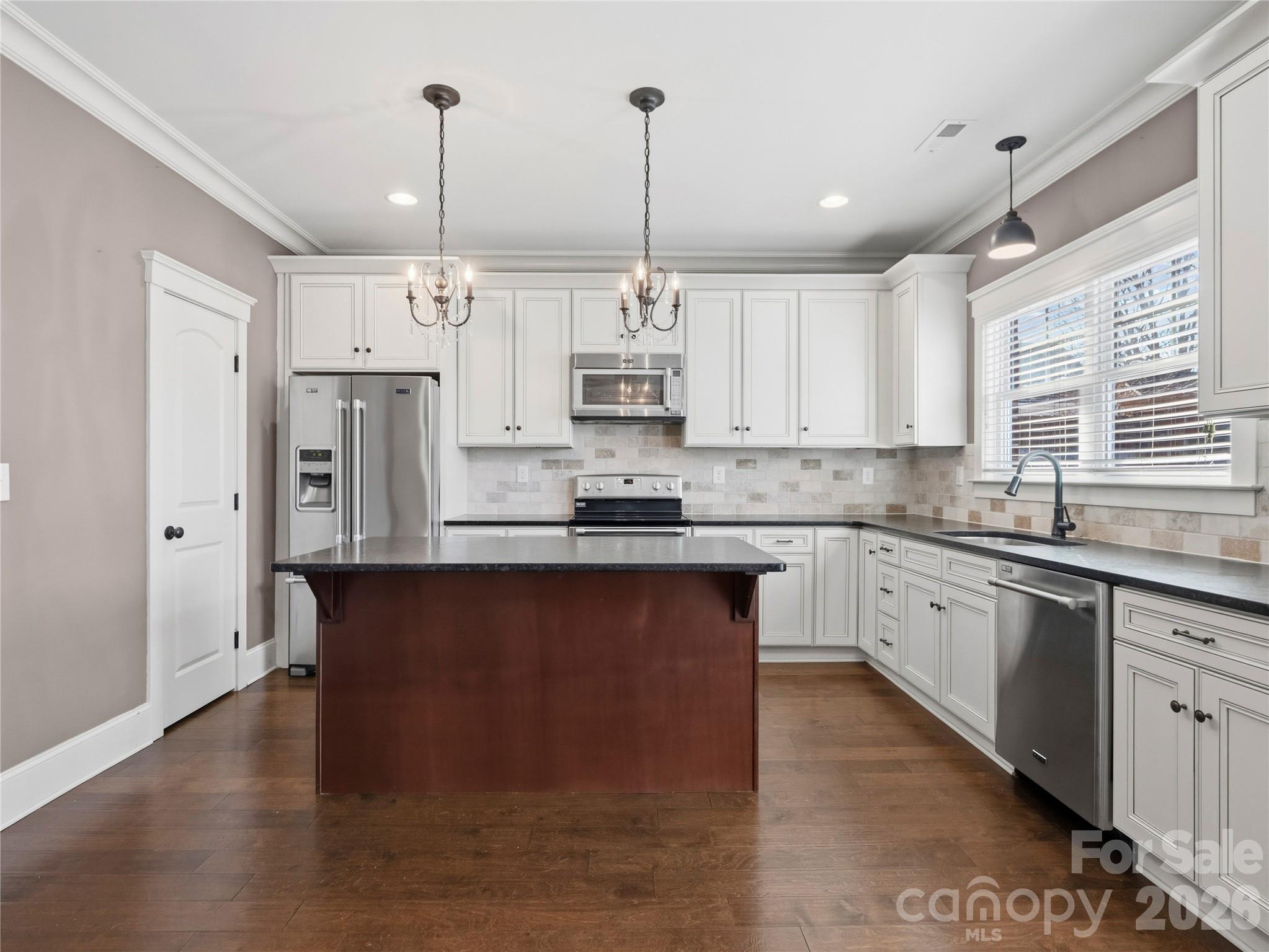 308 Rosemont Row — Belmont