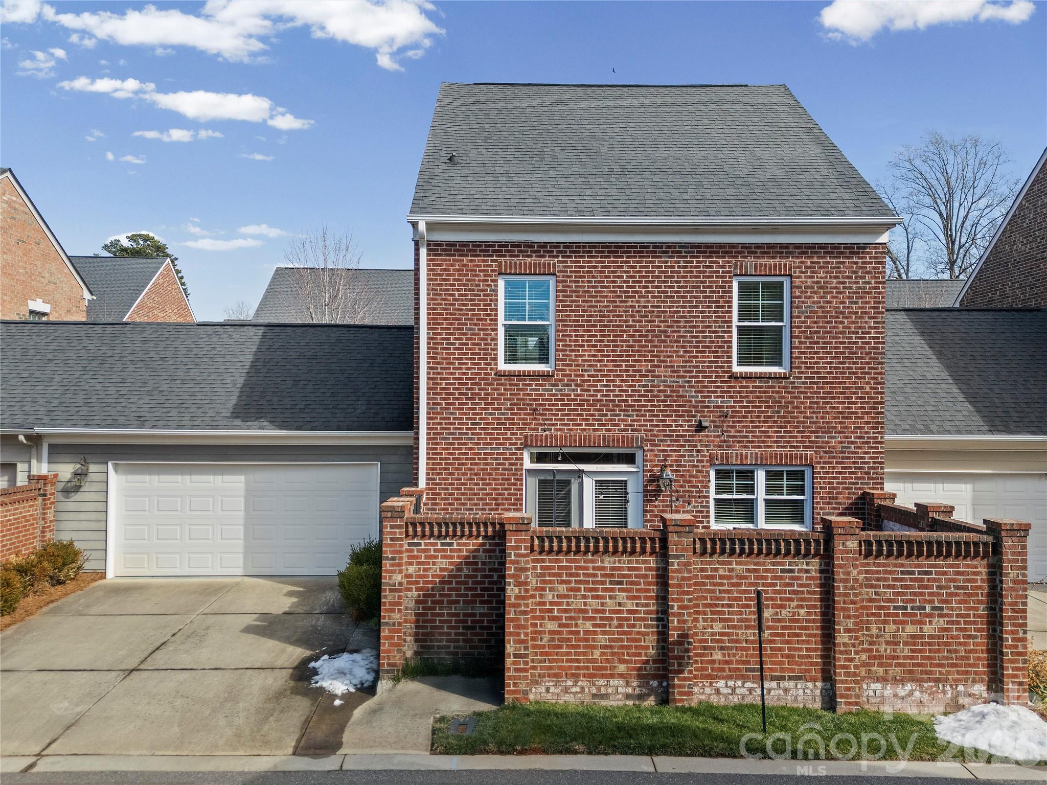 308 Rosemont Row — Belmont