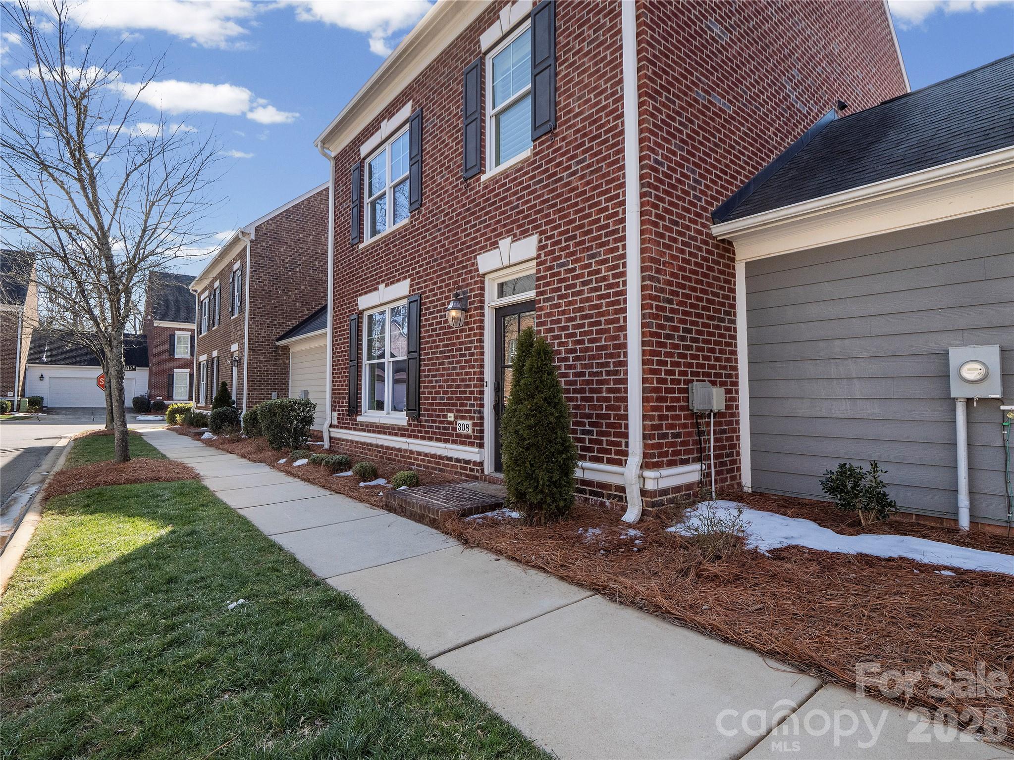 308 Rosemont Row — Belmont