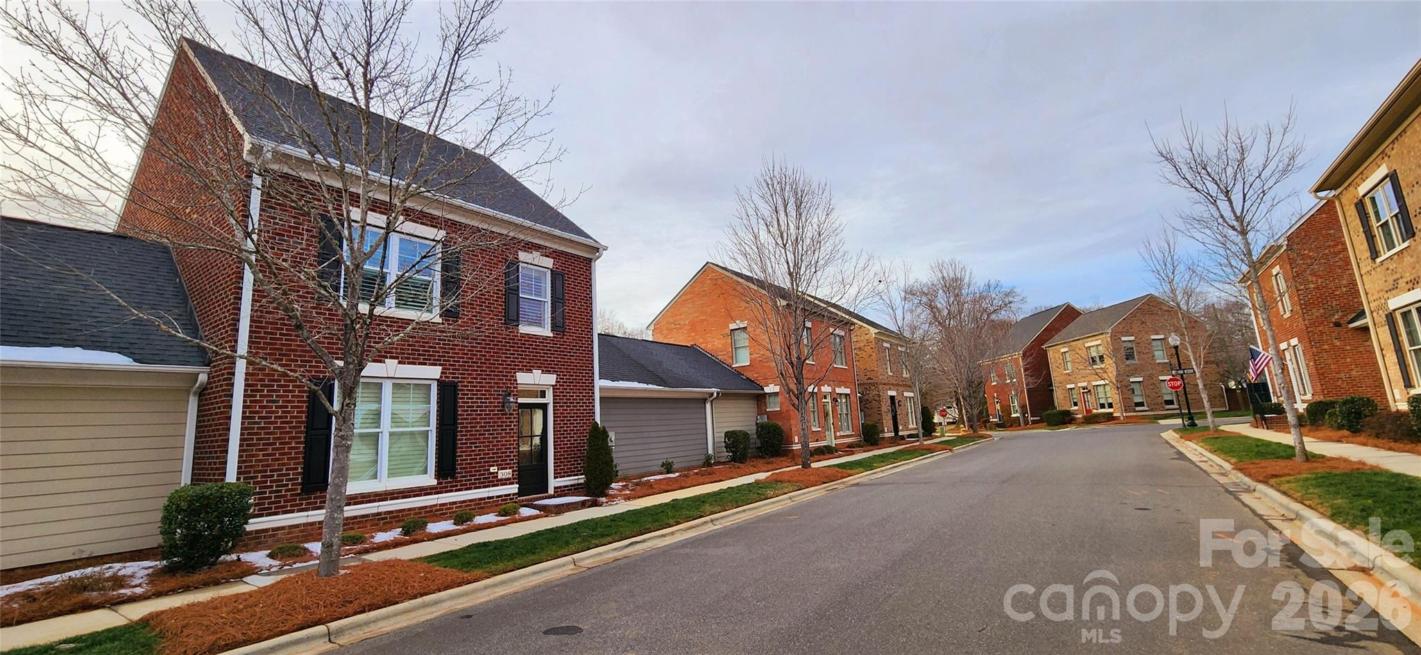 308 Rosemont Row — Belmont