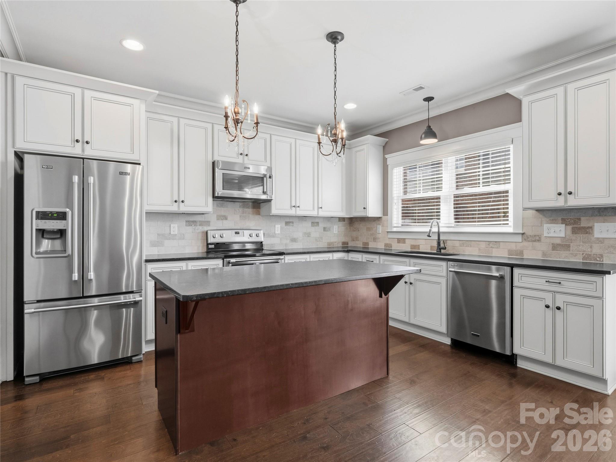 308 Rosemont Row — Belmont
