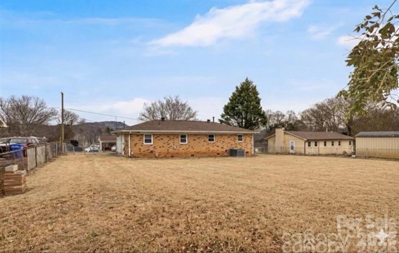 2621 Sherry Lane — Gastonia