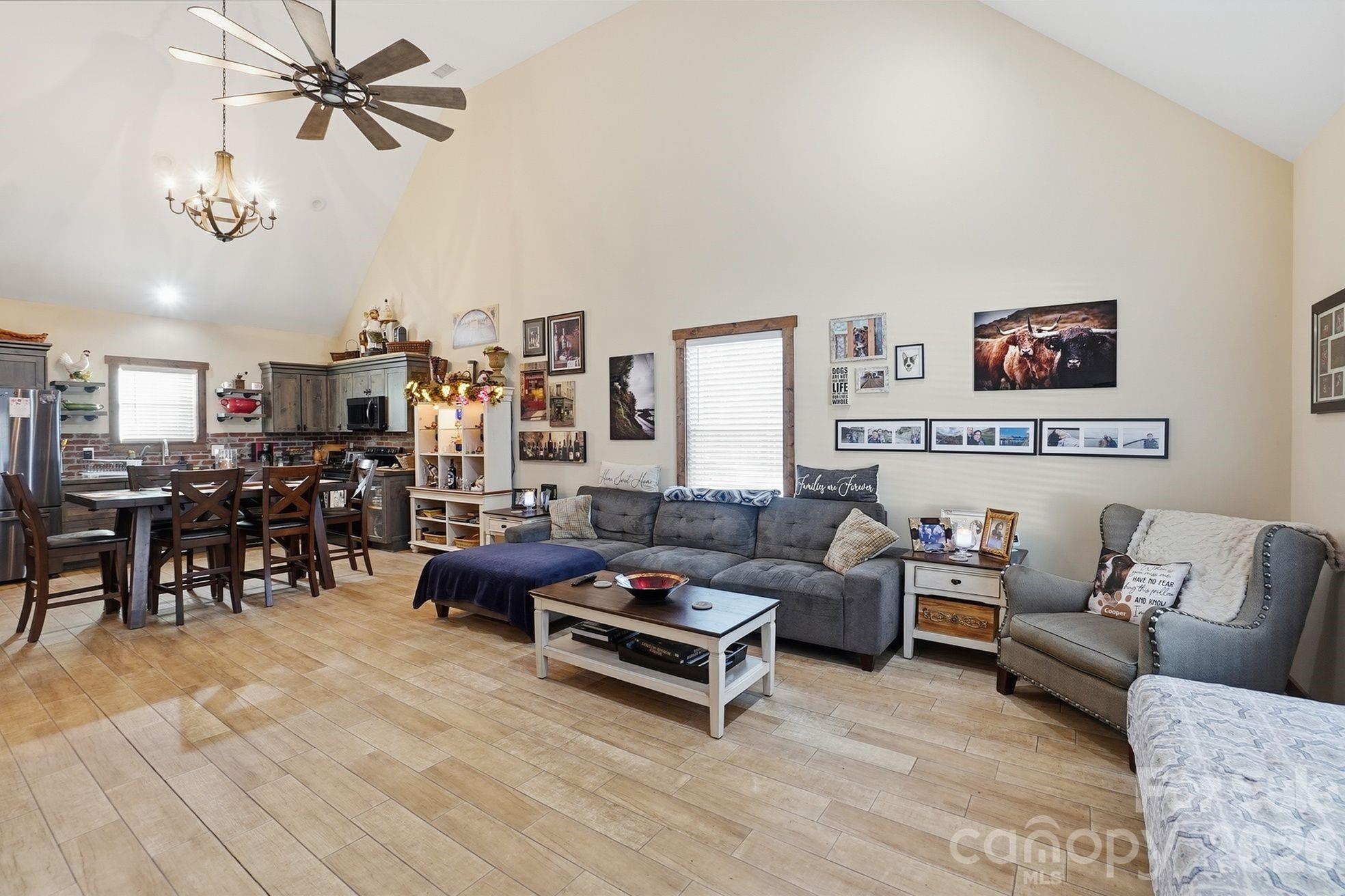 4592 Reid Road — Edgemoor