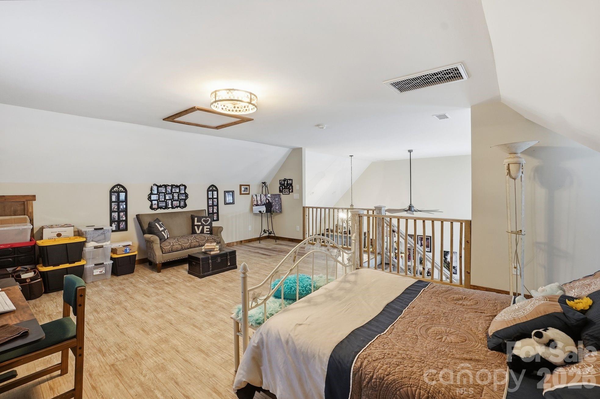 4592 Reid Road — Edgemoor
