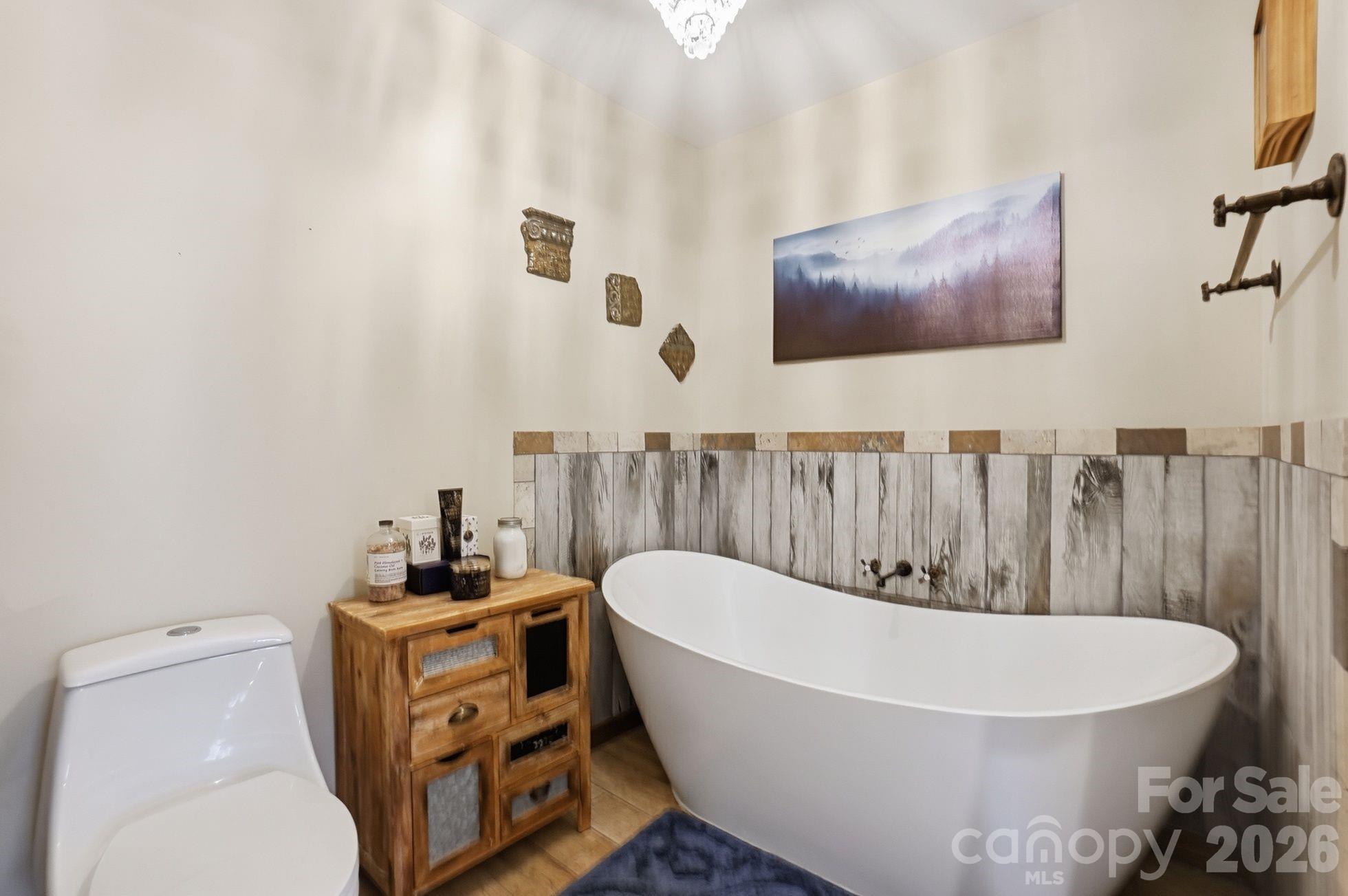 4592 Reid Road — Edgemoor
