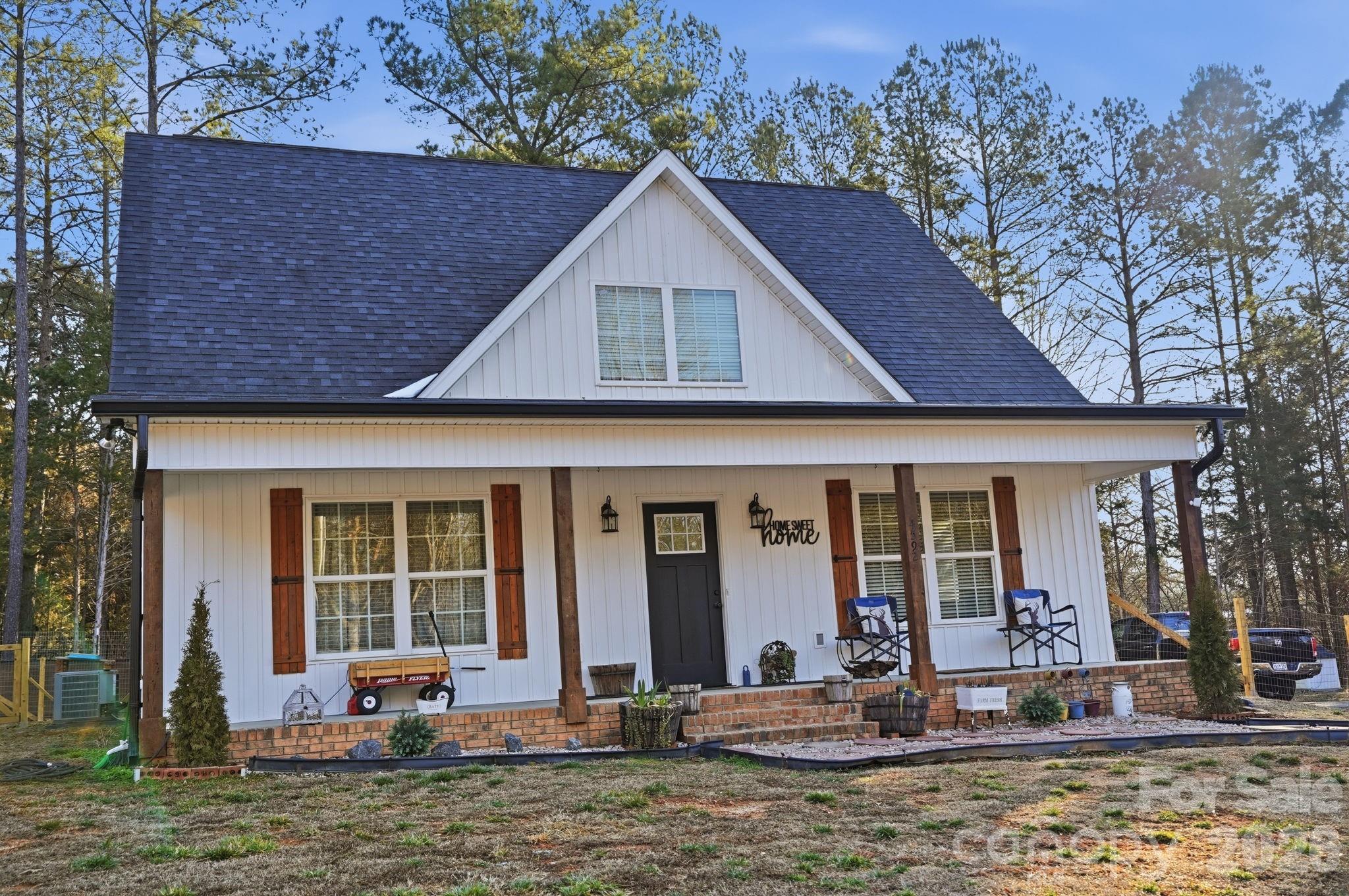 4592 Reid Road — Edgemoor