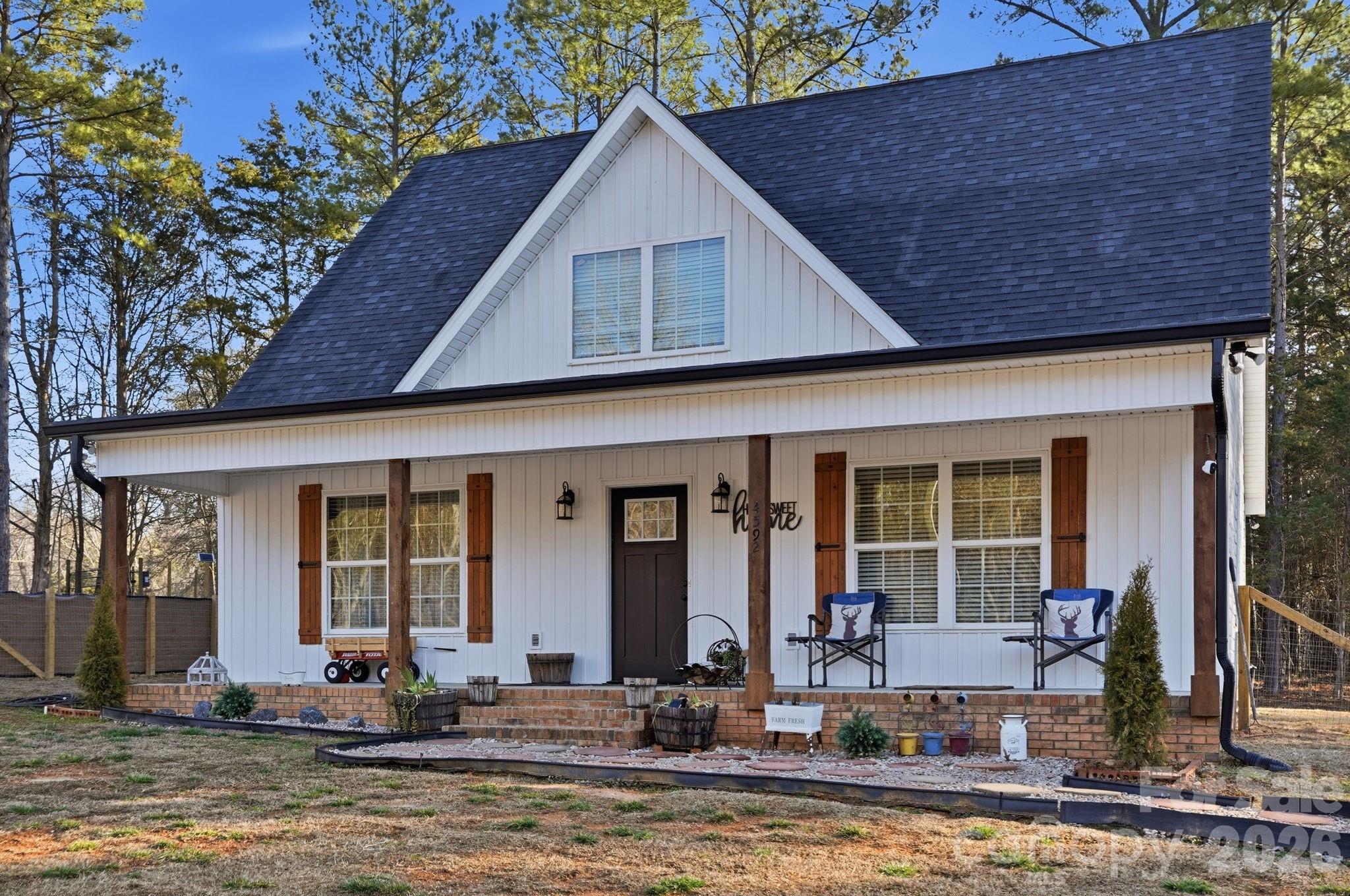 4592 Reid Road — Edgemoor