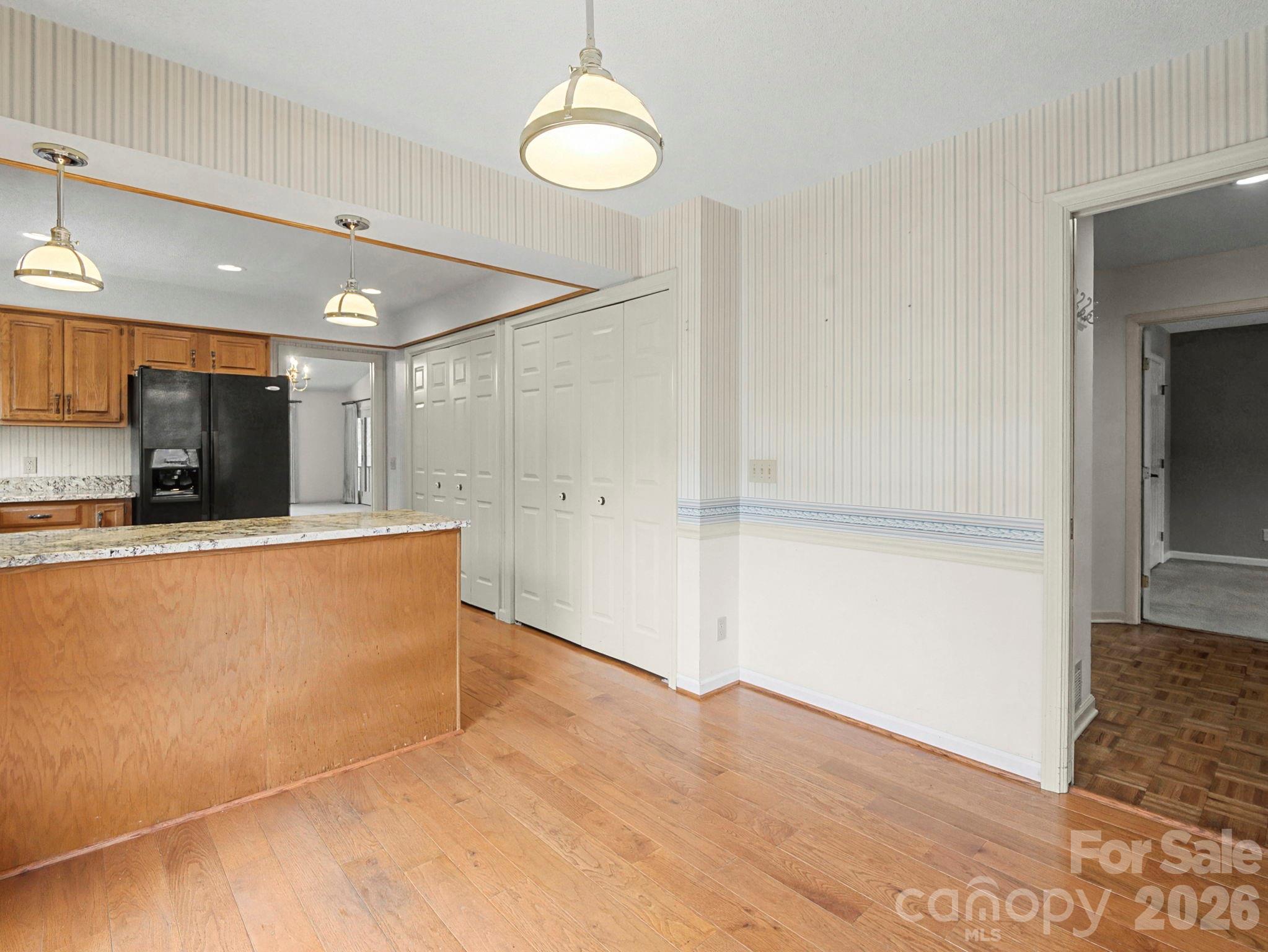 605 Red Oak Drive — Hendersonville