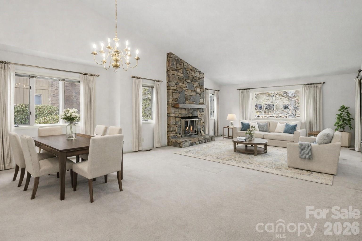 605 Red Oak Drive — Hendersonville