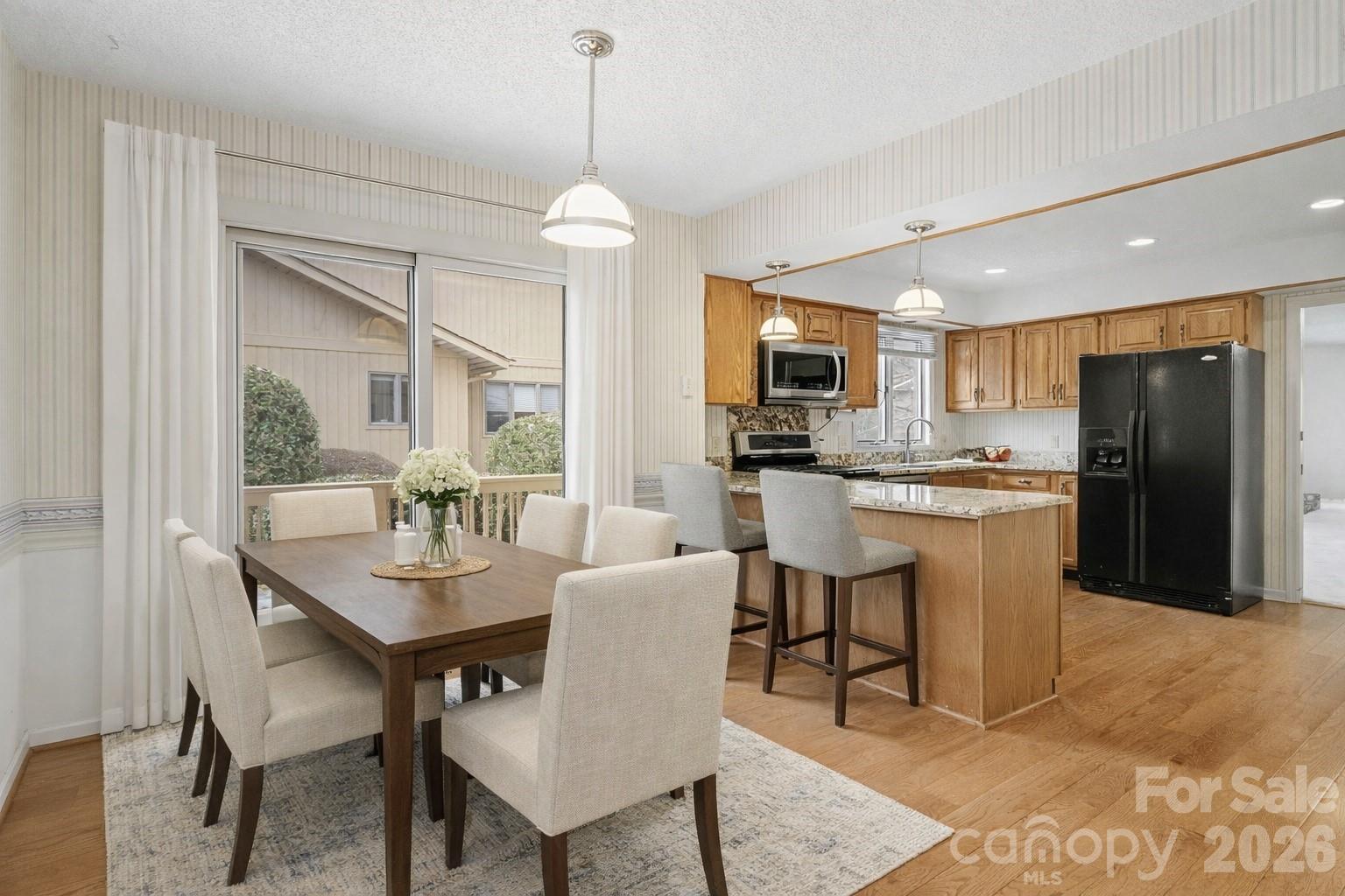 605 Red Oak Drive — Hendersonville