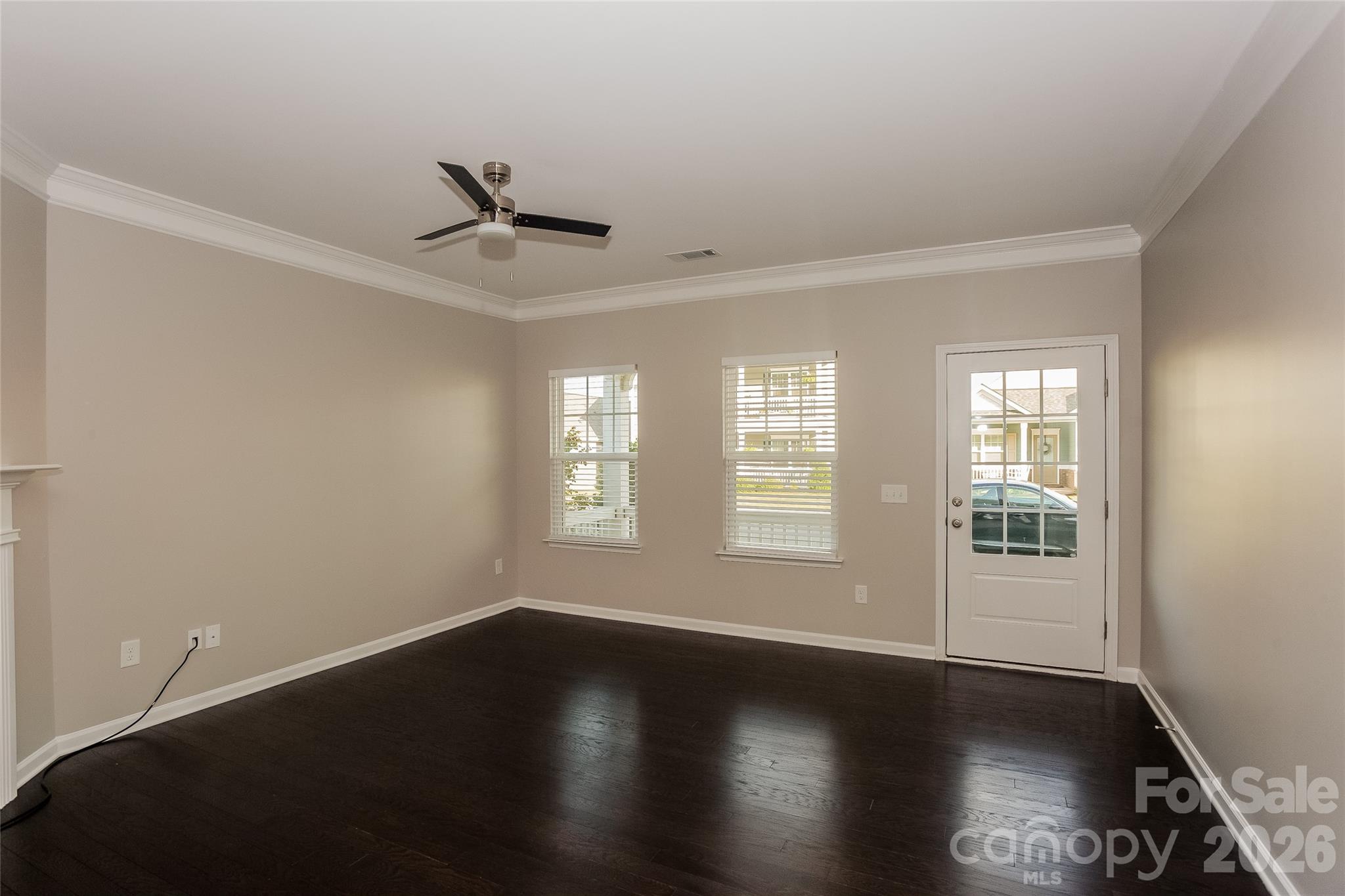 288 Harrison Lane — Locust
