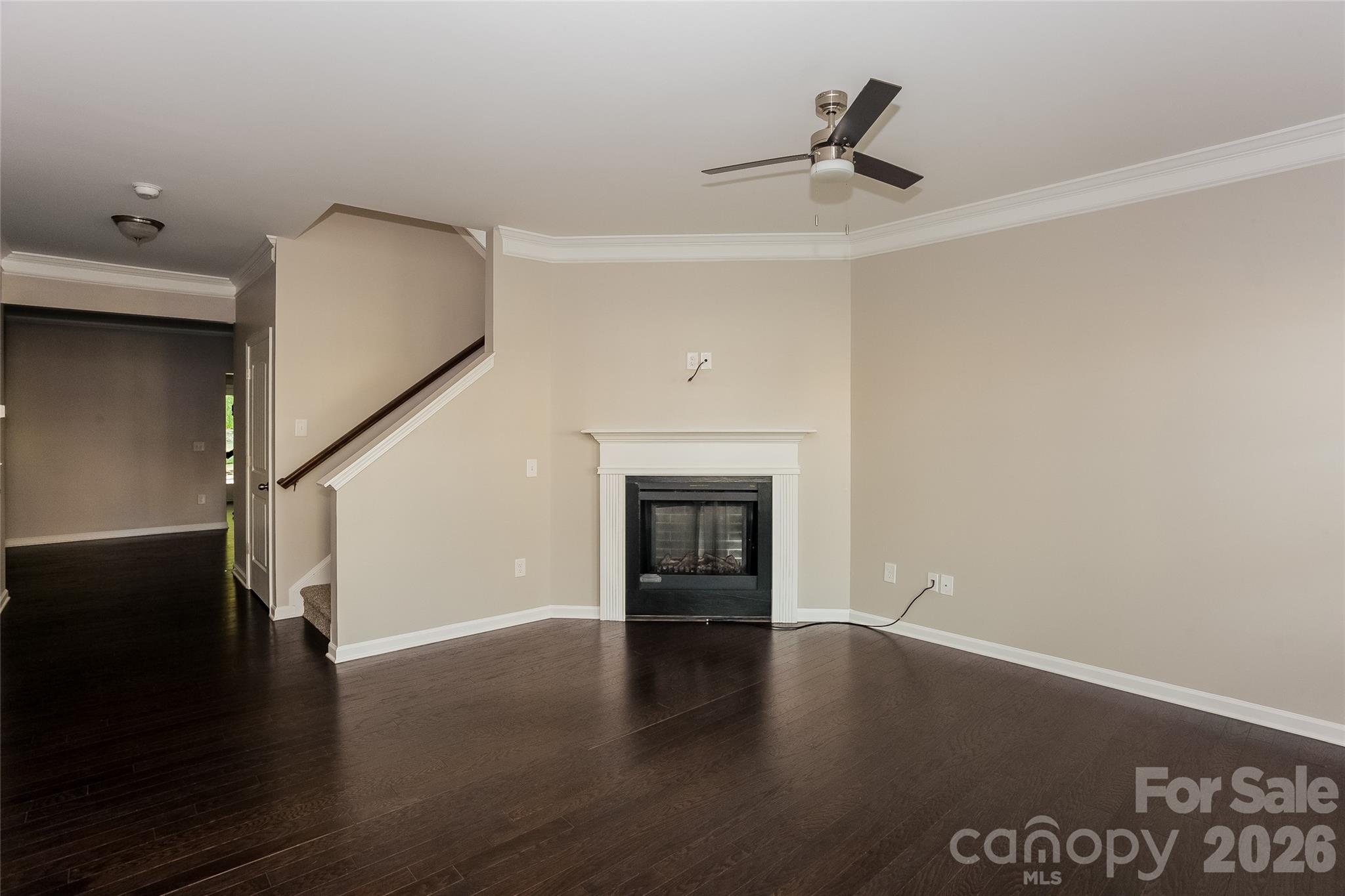 288 Harrison Lane — Locust