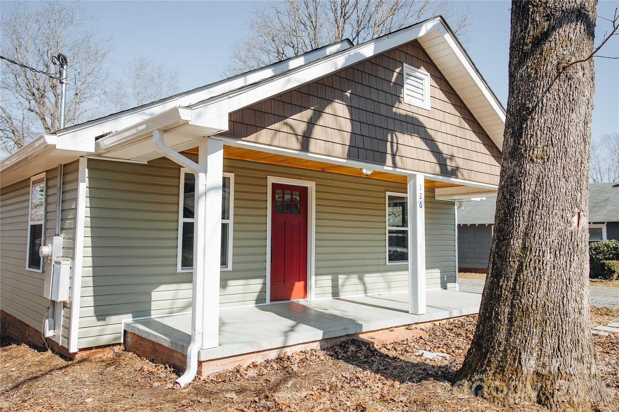126 Campbell Street — Spindale
