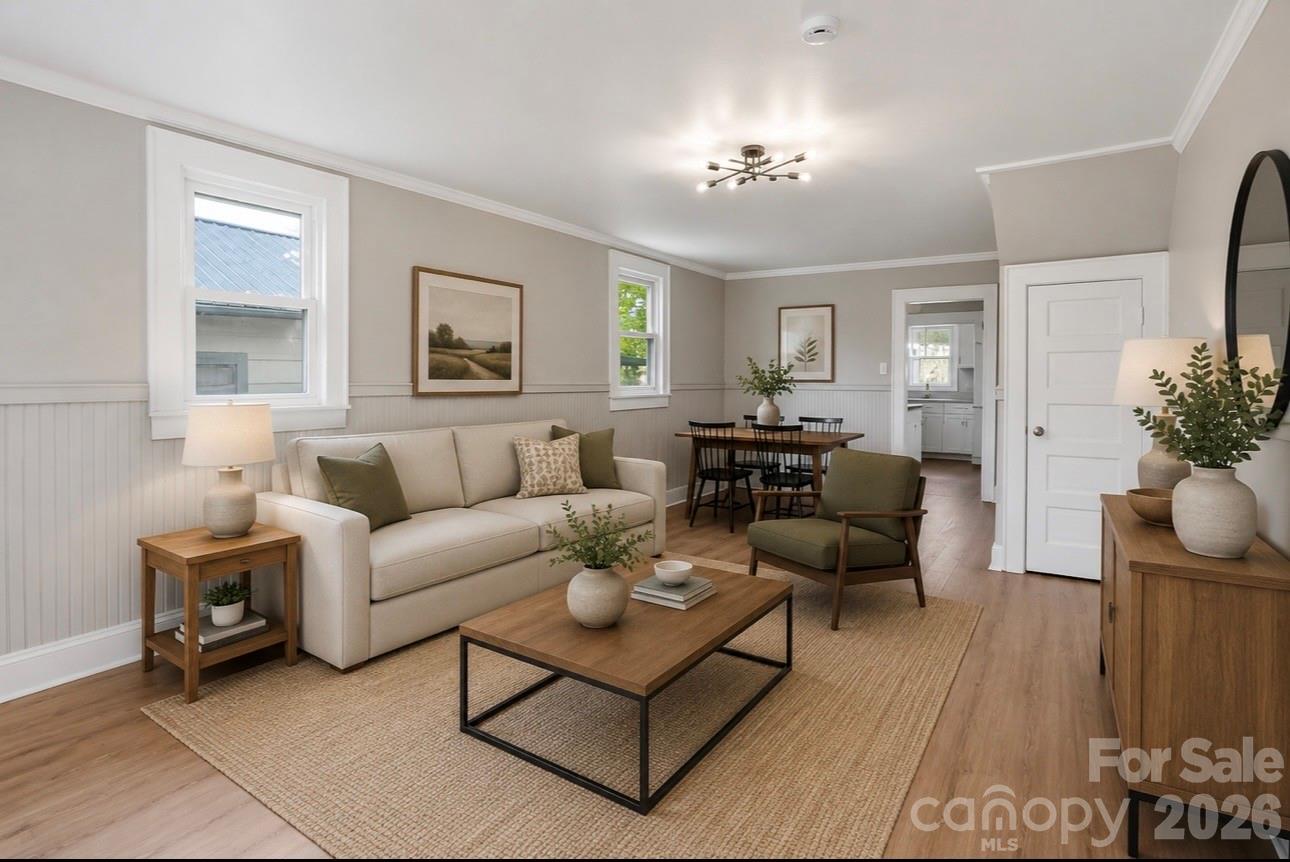 234 S Ervin Avenue — Newton