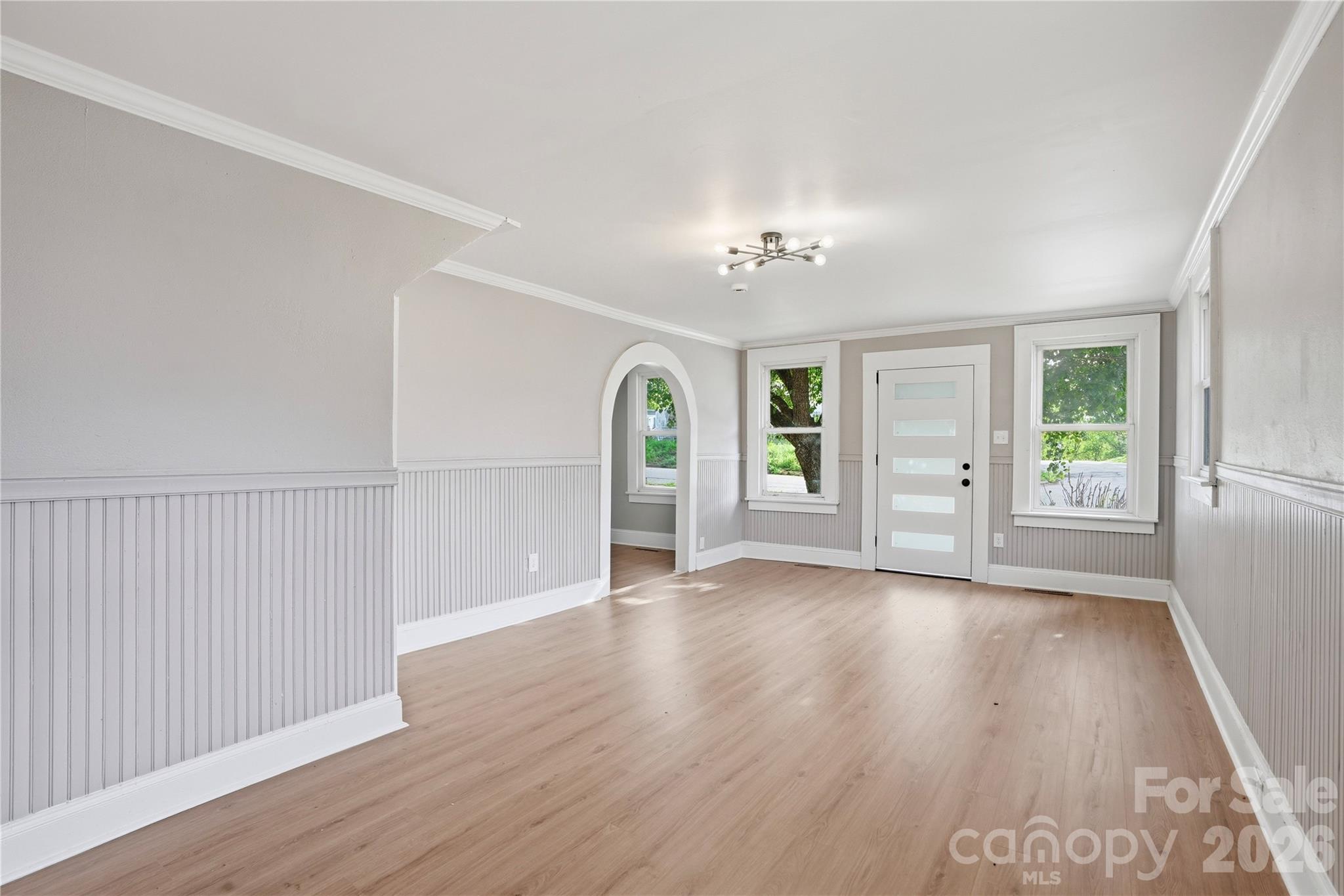 234 S Ervin Avenue — Newton