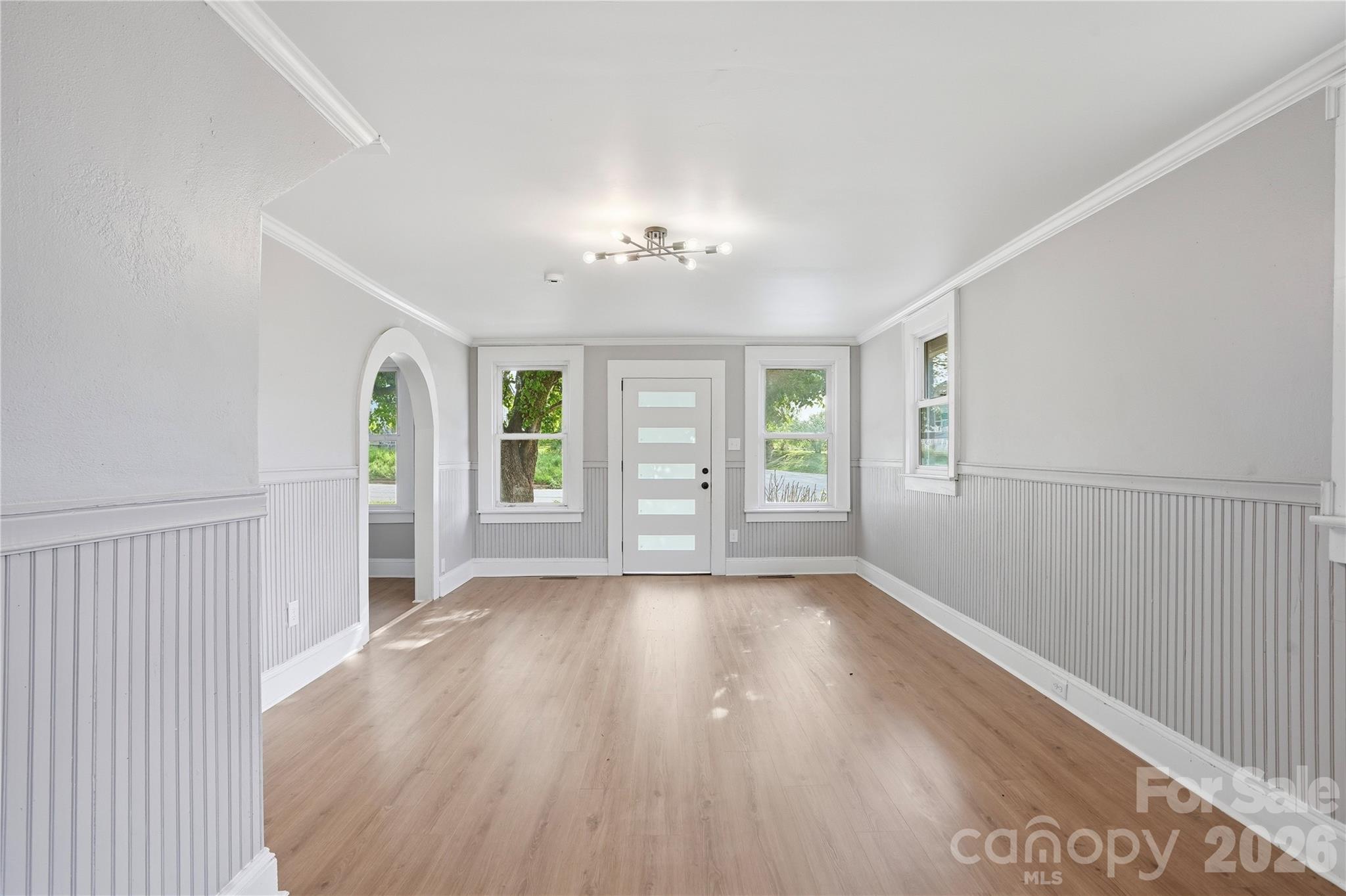 234 S Ervin Avenue — Newton
