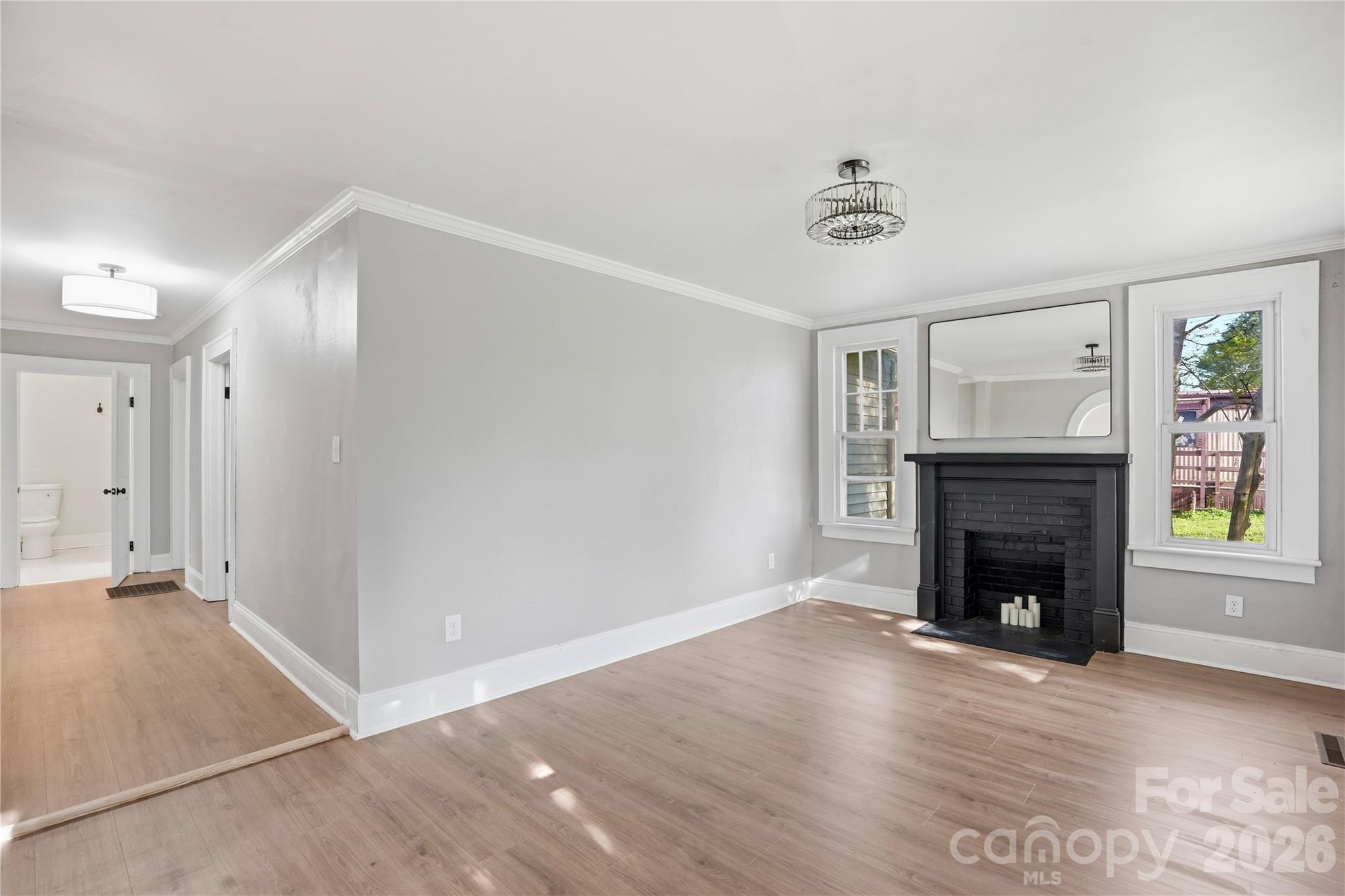 234 S Ervin Avenue — Newton