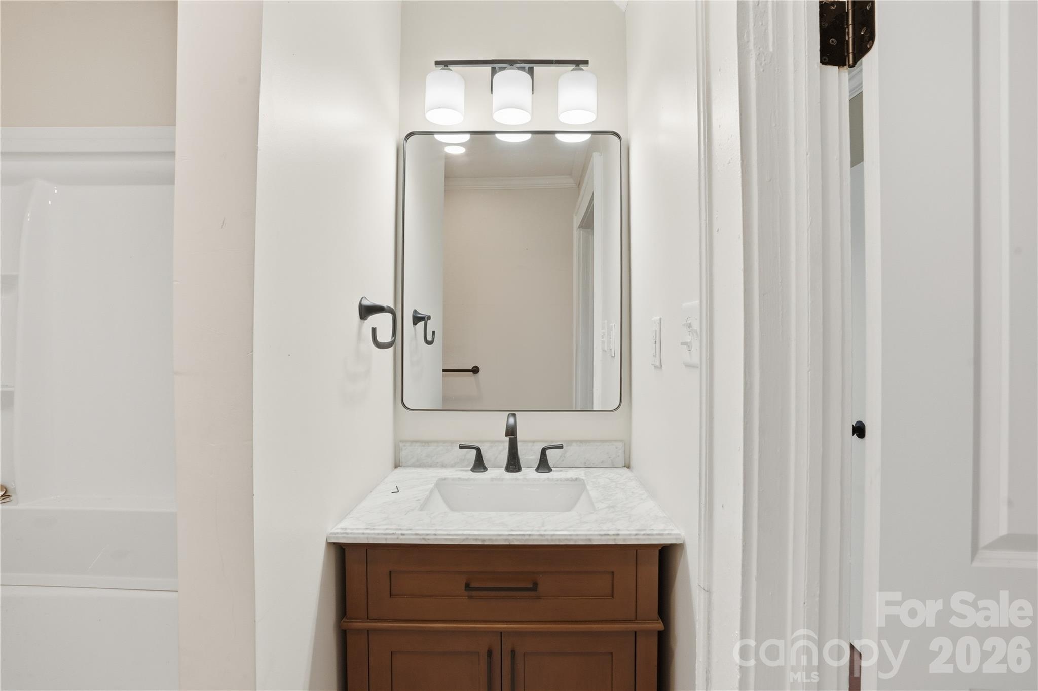 234 S Ervin Avenue — Newton