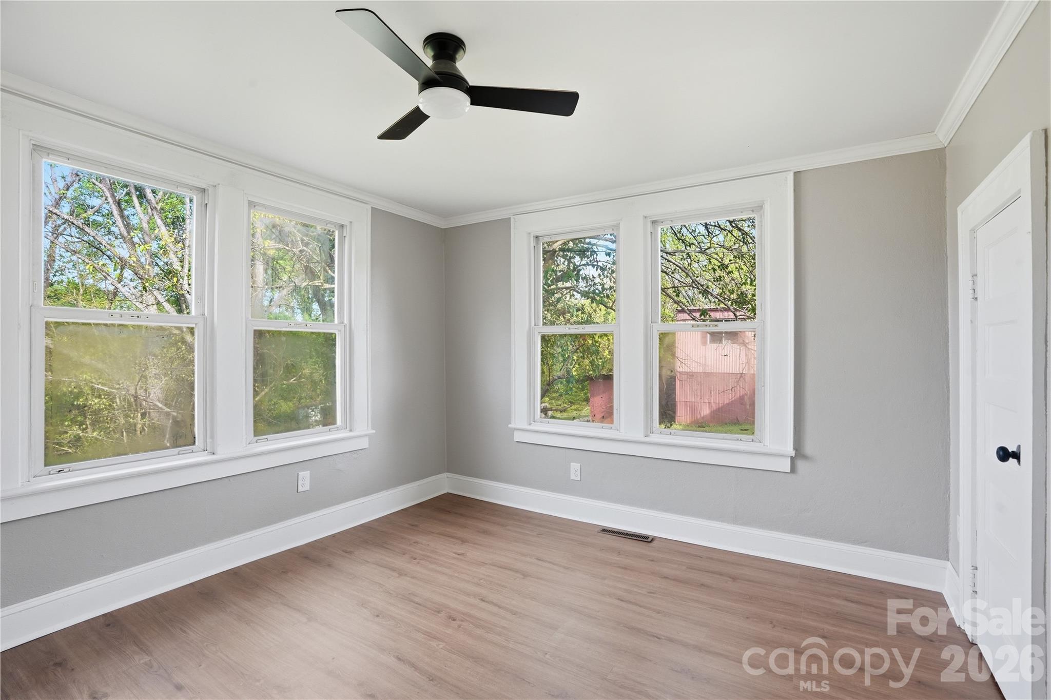 234 S Ervin Avenue — Newton