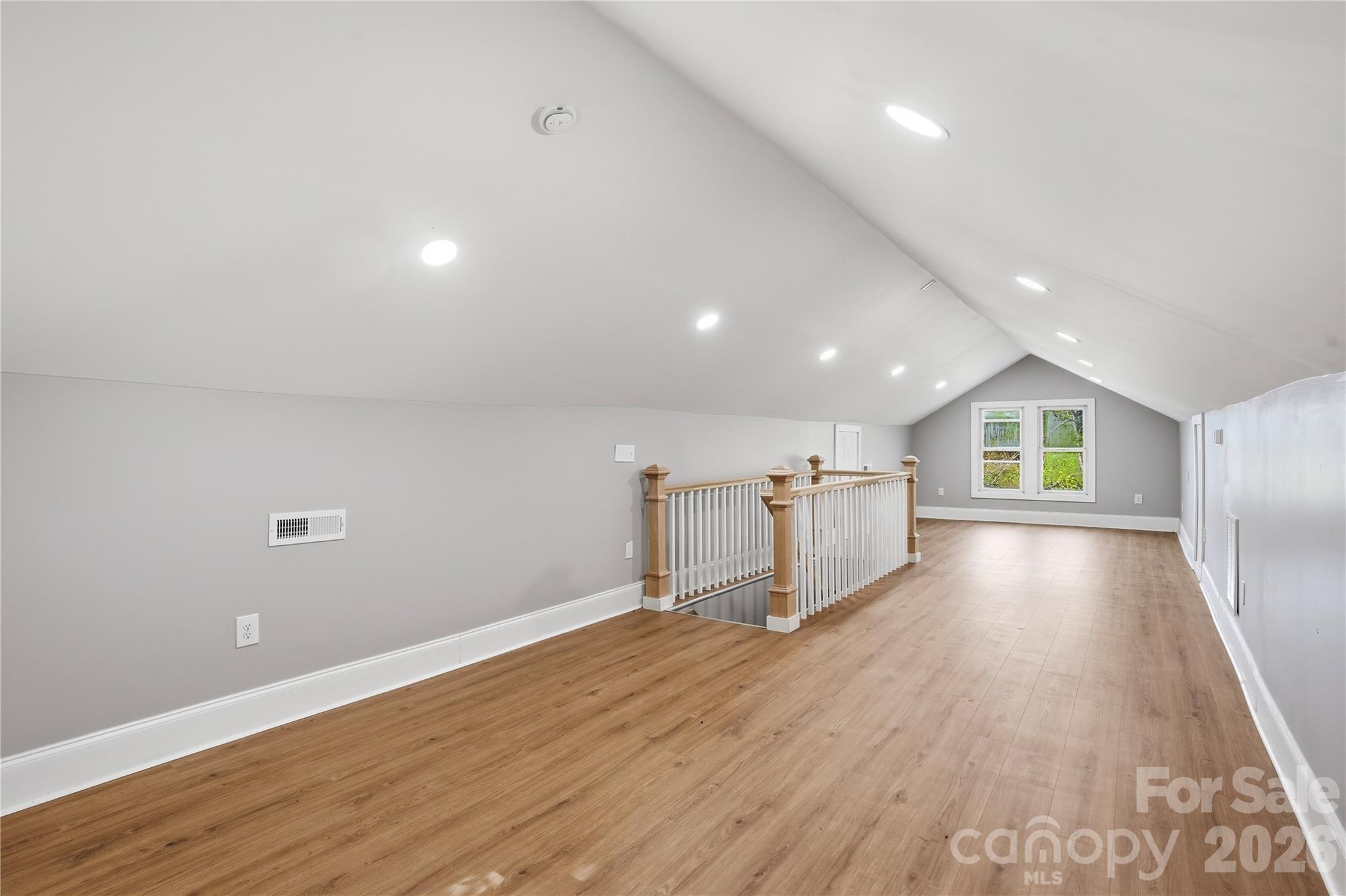 234 S Ervin Avenue — Newton