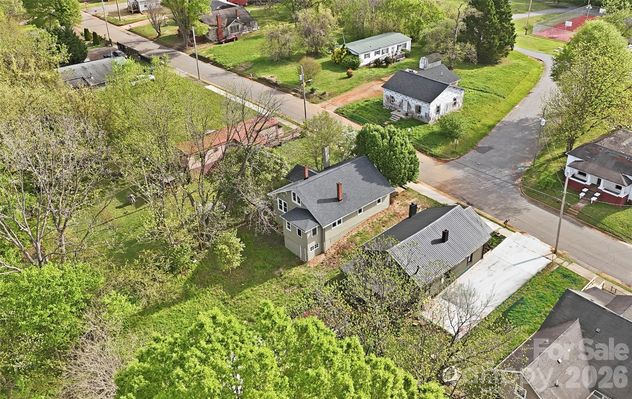 234 S Ervin Avenue — Newton