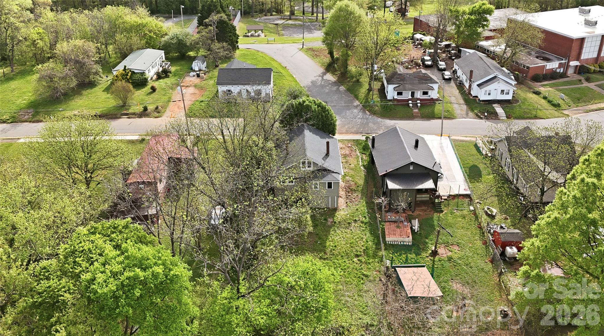 234 S Ervin Avenue — Newton