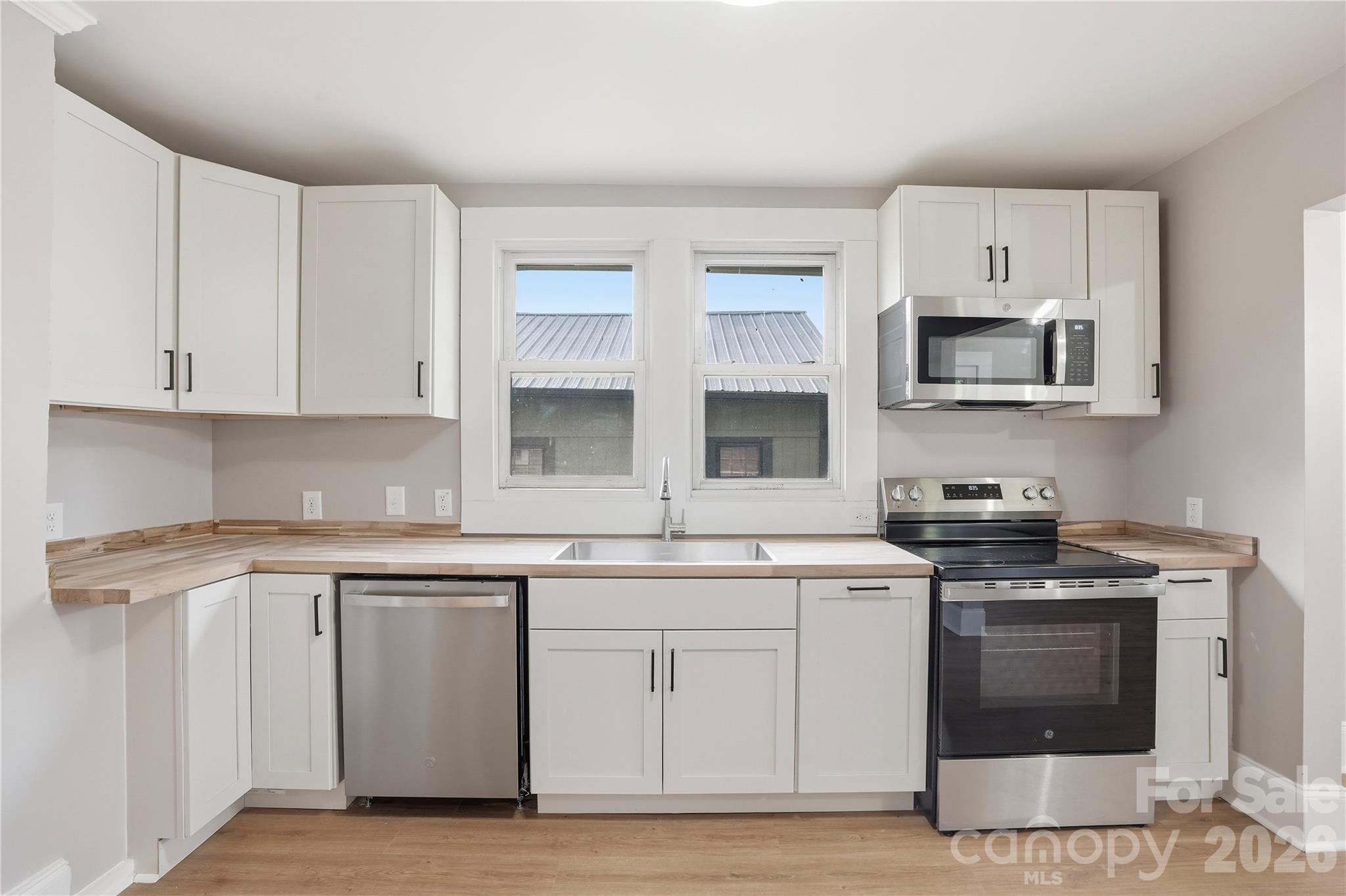 234 S Ervin Avenue — Newton