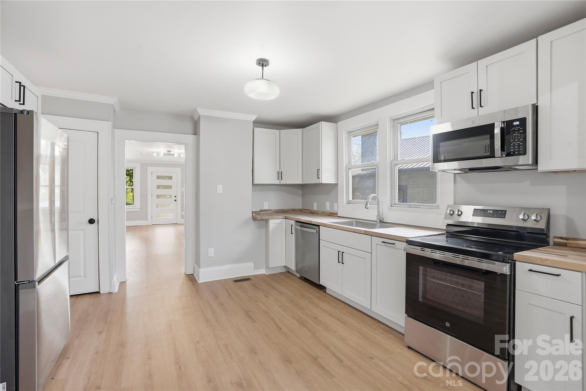 234 S Ervin Avenue — Newton