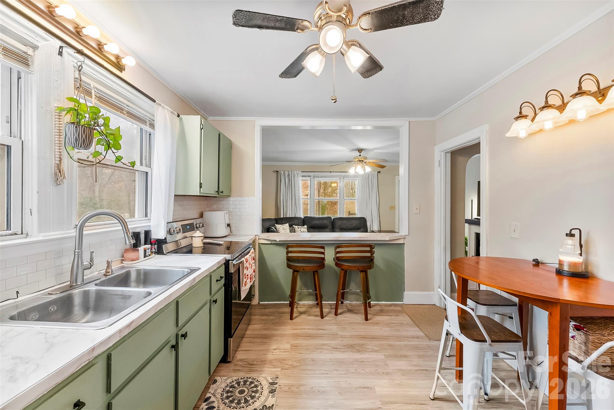 107 Oakland Road — Belmont