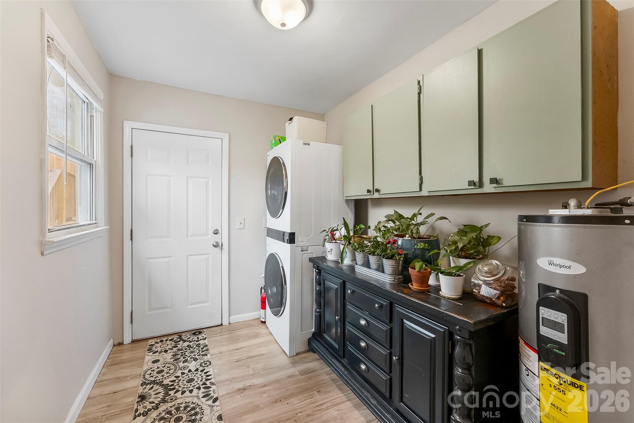 107 Oakland Road — Belmont