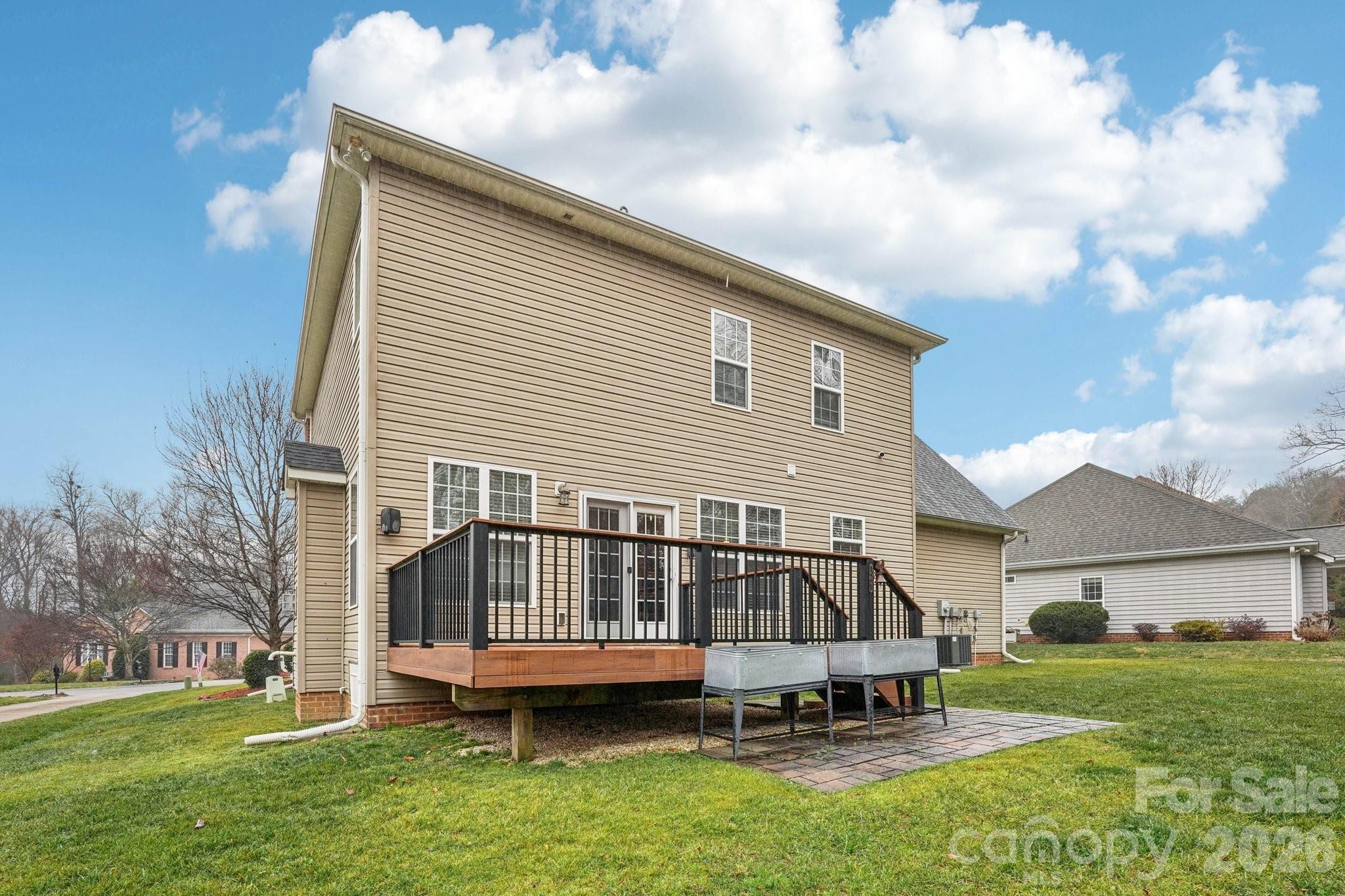 7663 Woodcrest Drive — Stanley