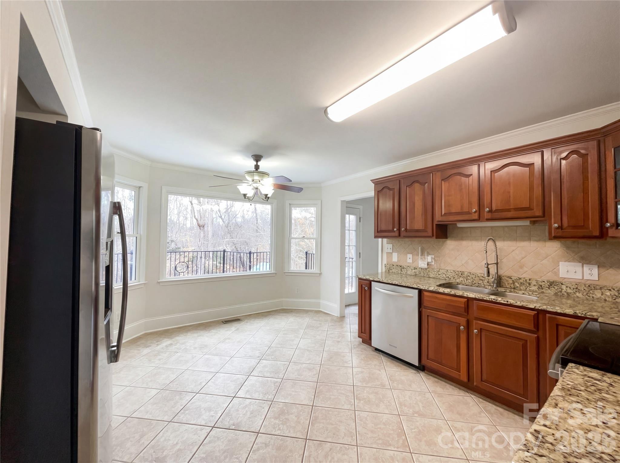 122 W Tattersall Drive — Statesville