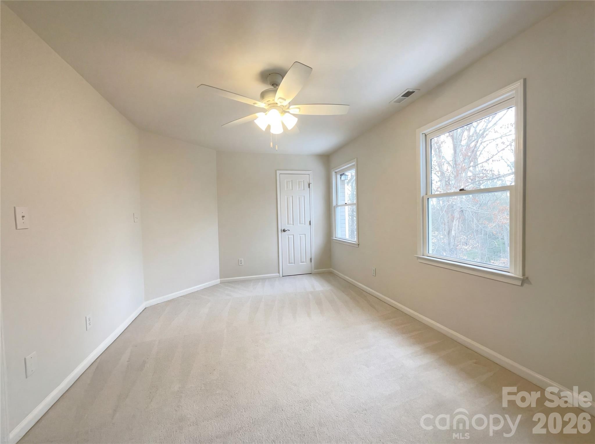 122 W Tattersall Drive — Statesville