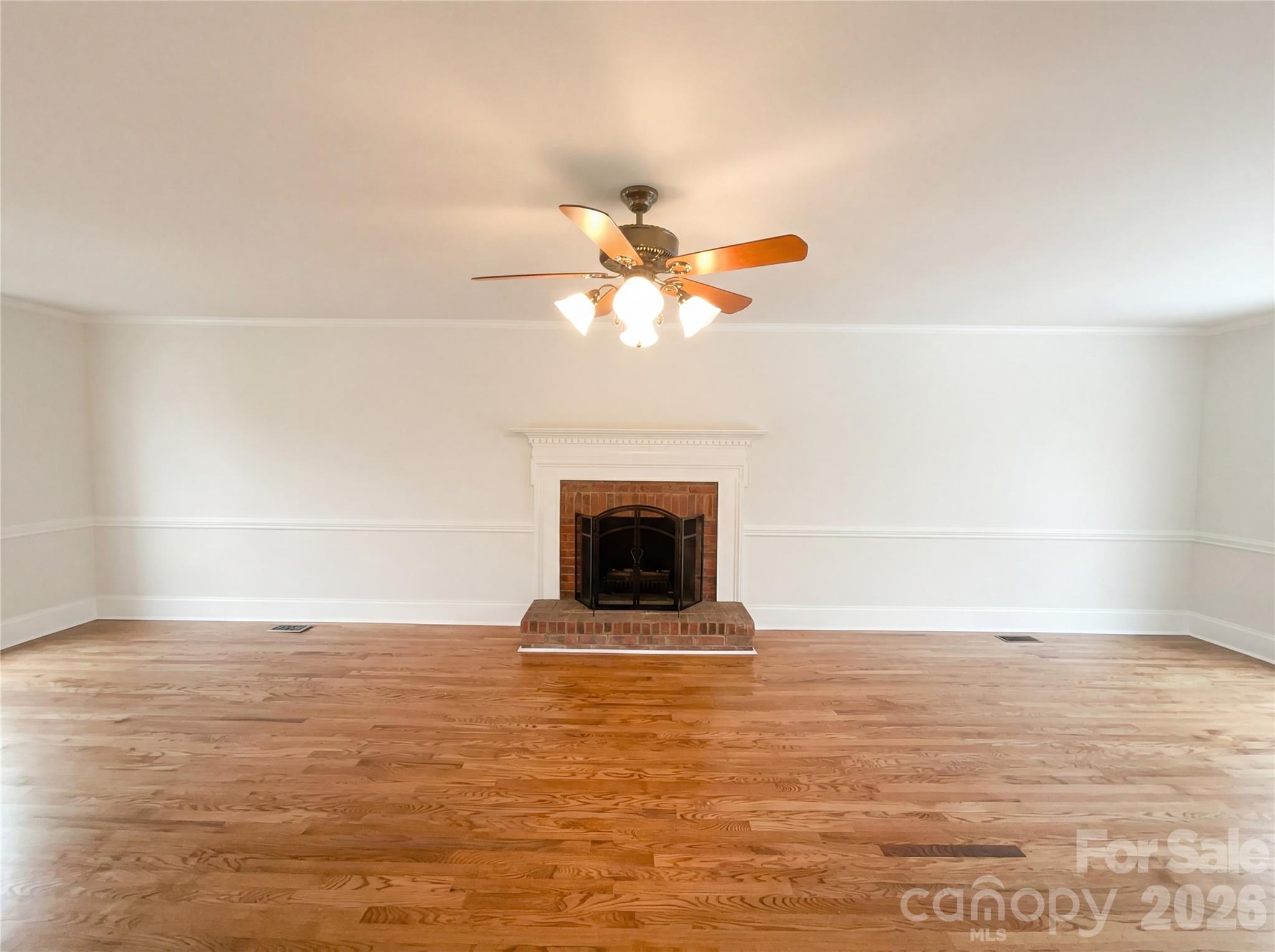 122 W Tattersall Drive — Statesville