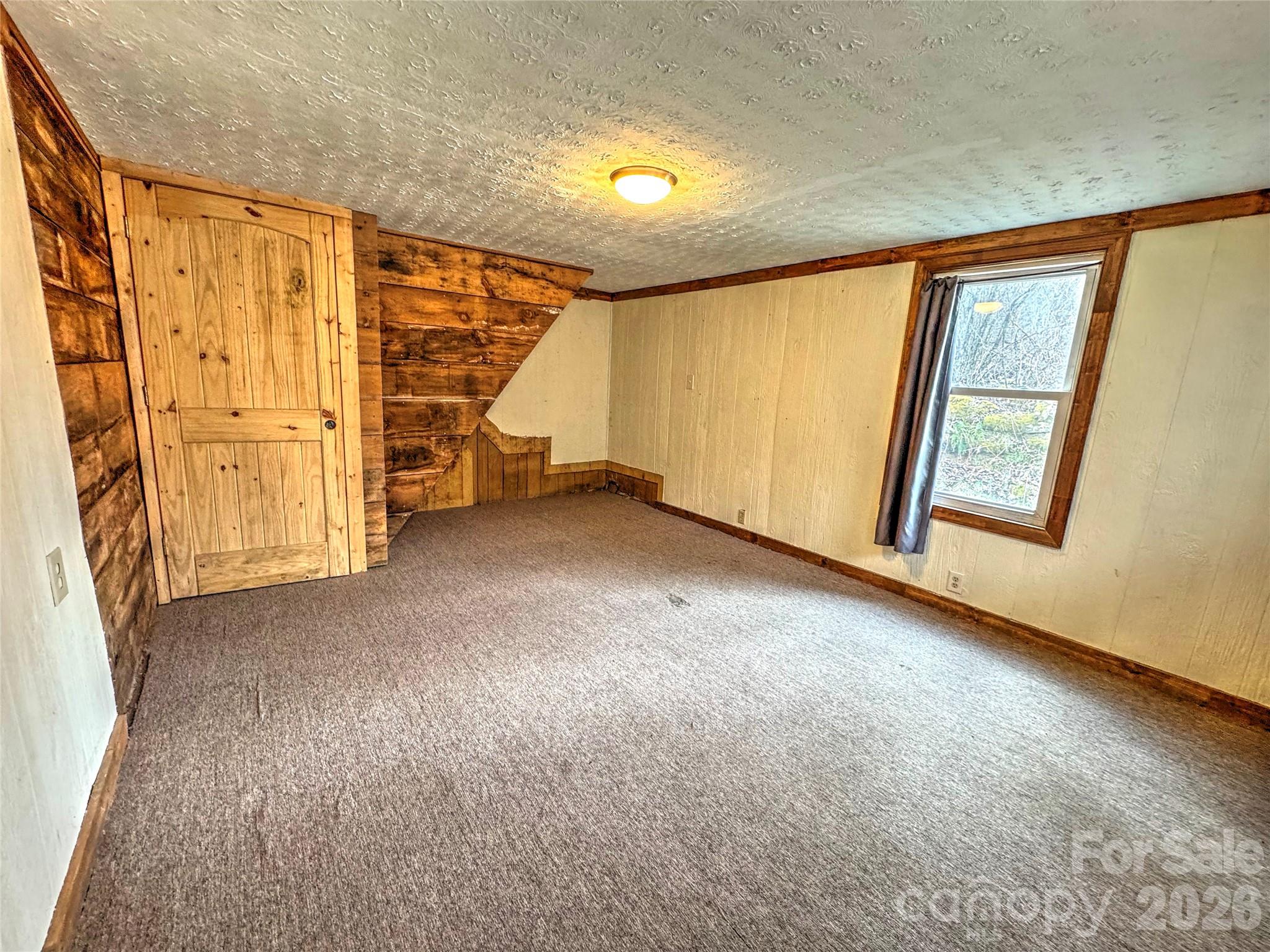 1101 Otter Creek Road — Topton