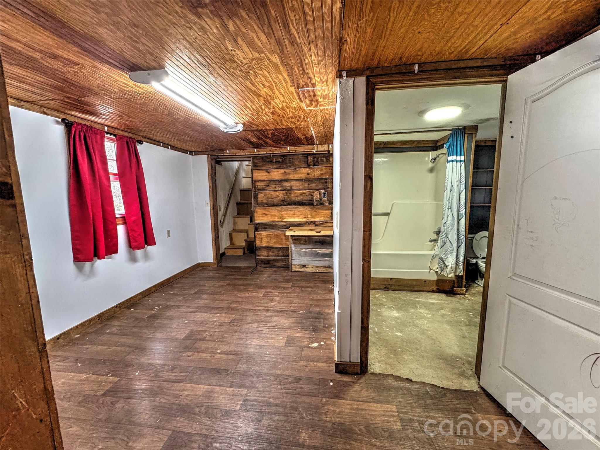 1101 Otter Creek Road — Topton