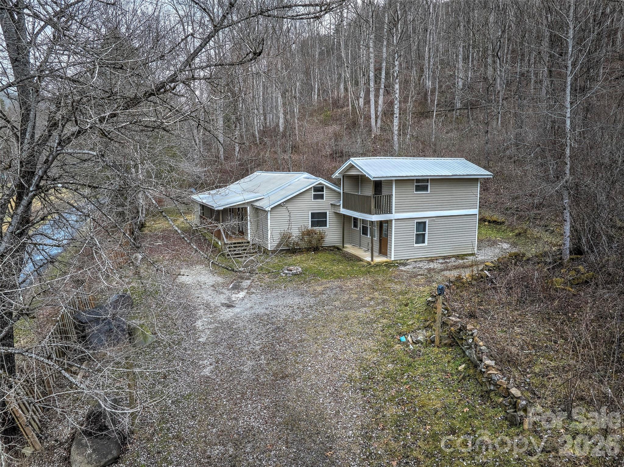 1101 Otter Creek Road — Topton