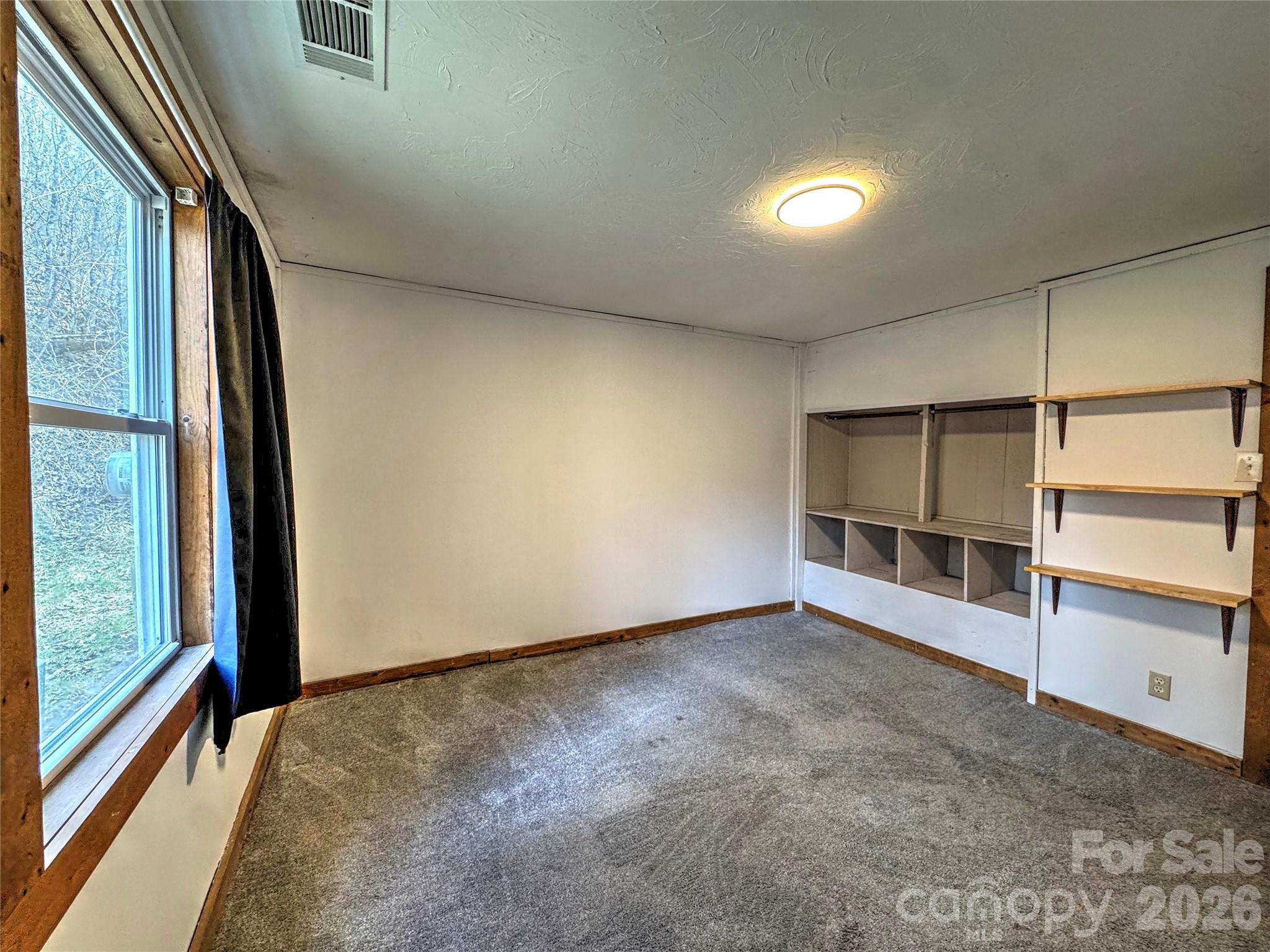 1101 Otter Creek Road — Topton