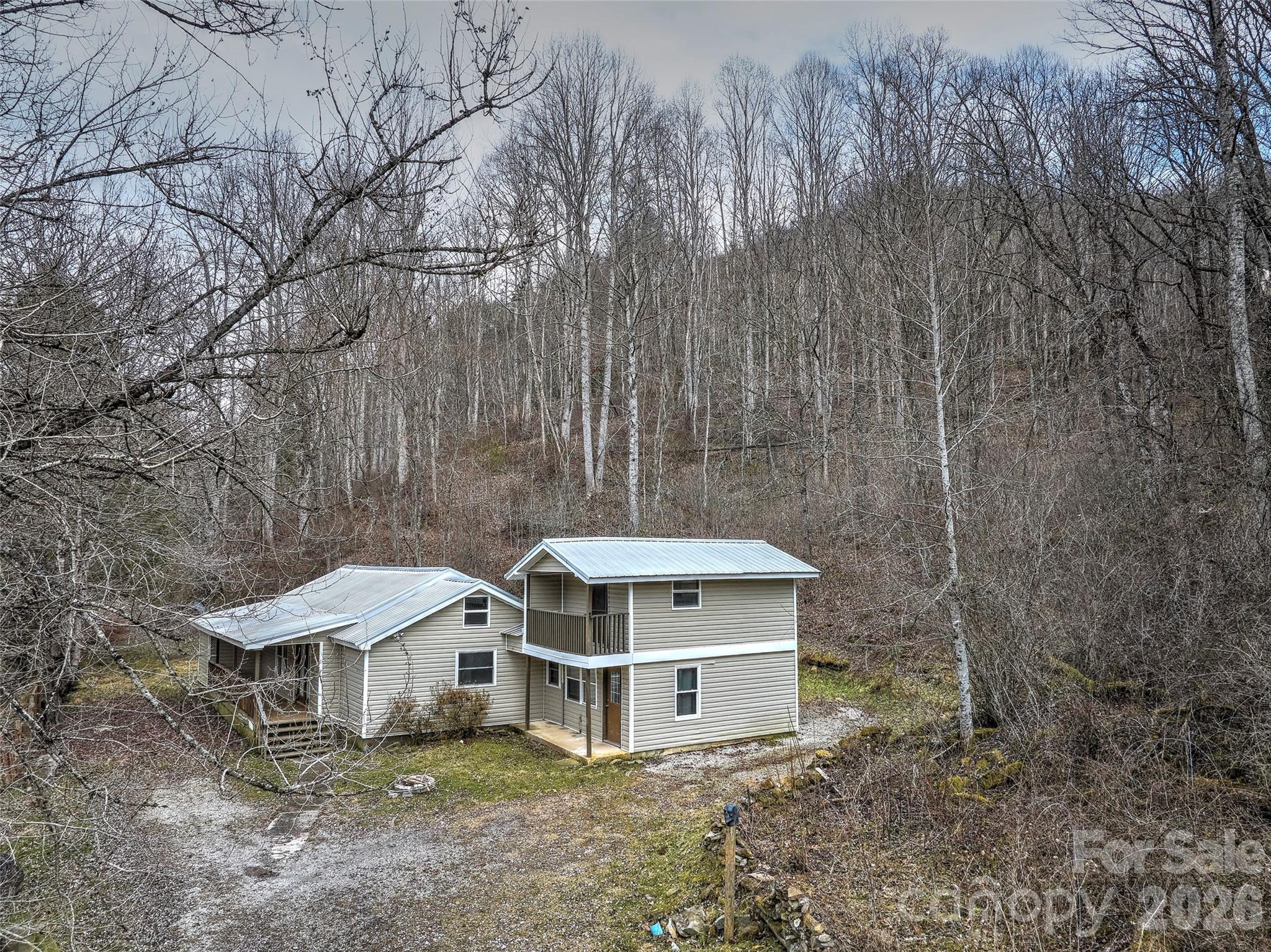 1101 Otter Creek Road — Topton