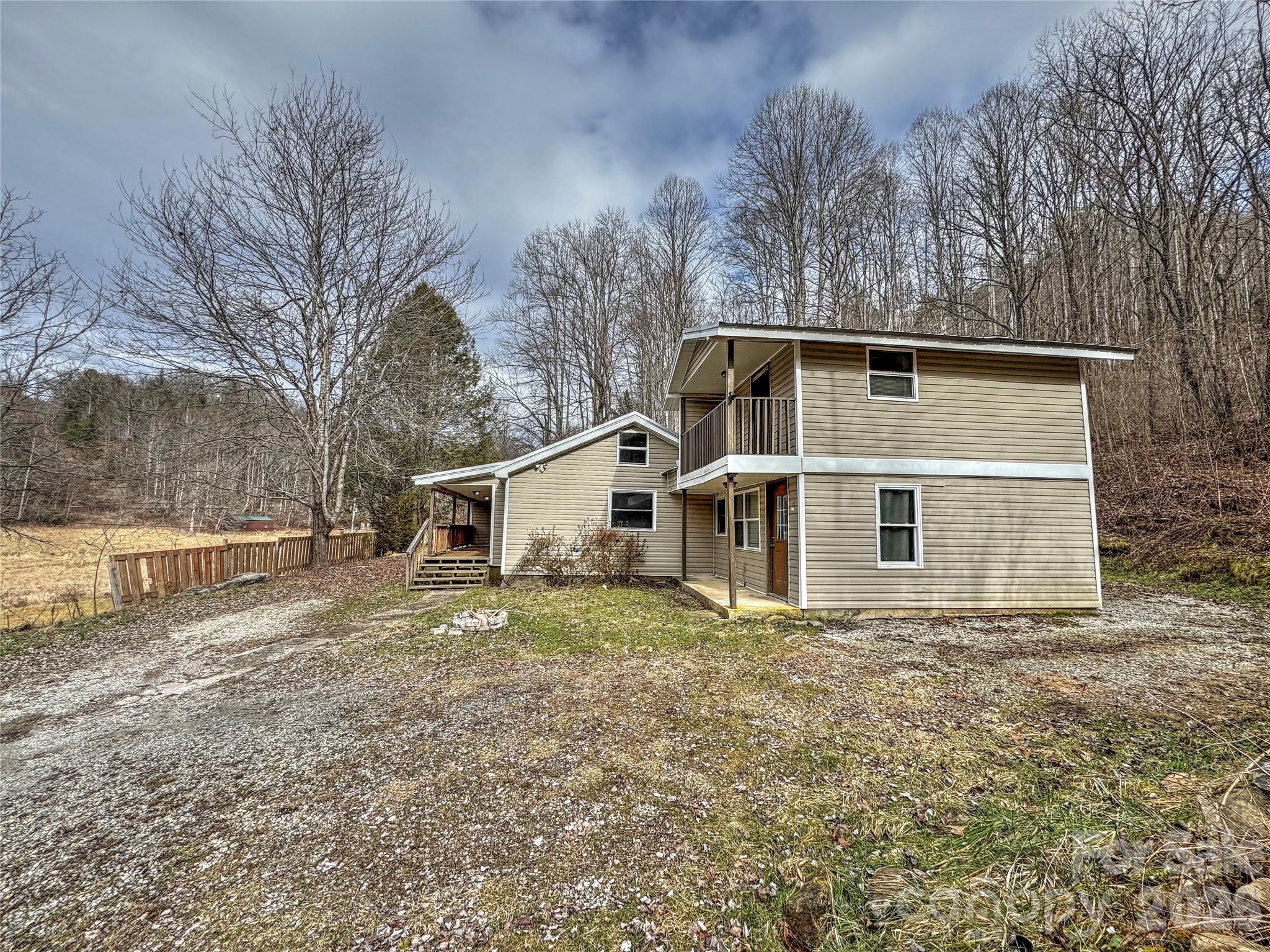 1101 Otter Creek Road — Topton